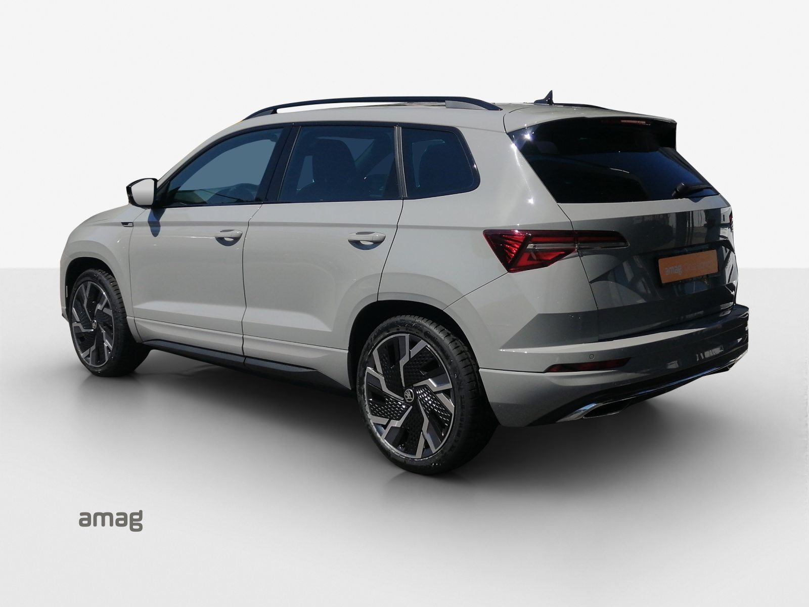 SKODA Karoq SportLine, Benzin, Occasion / Gebraucht, Automatik - 3