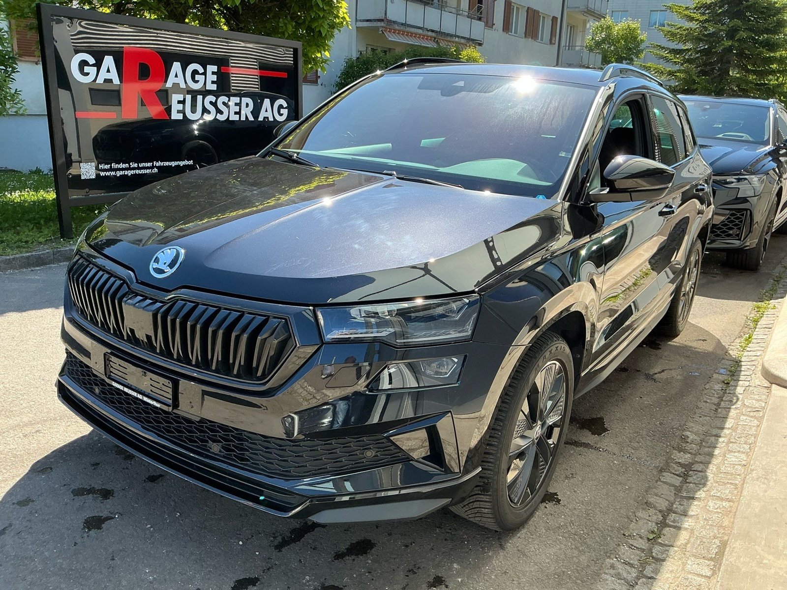 SKODA Karoq Sportline 4x4 *** PANORAMADACH VIELES MEHR ***