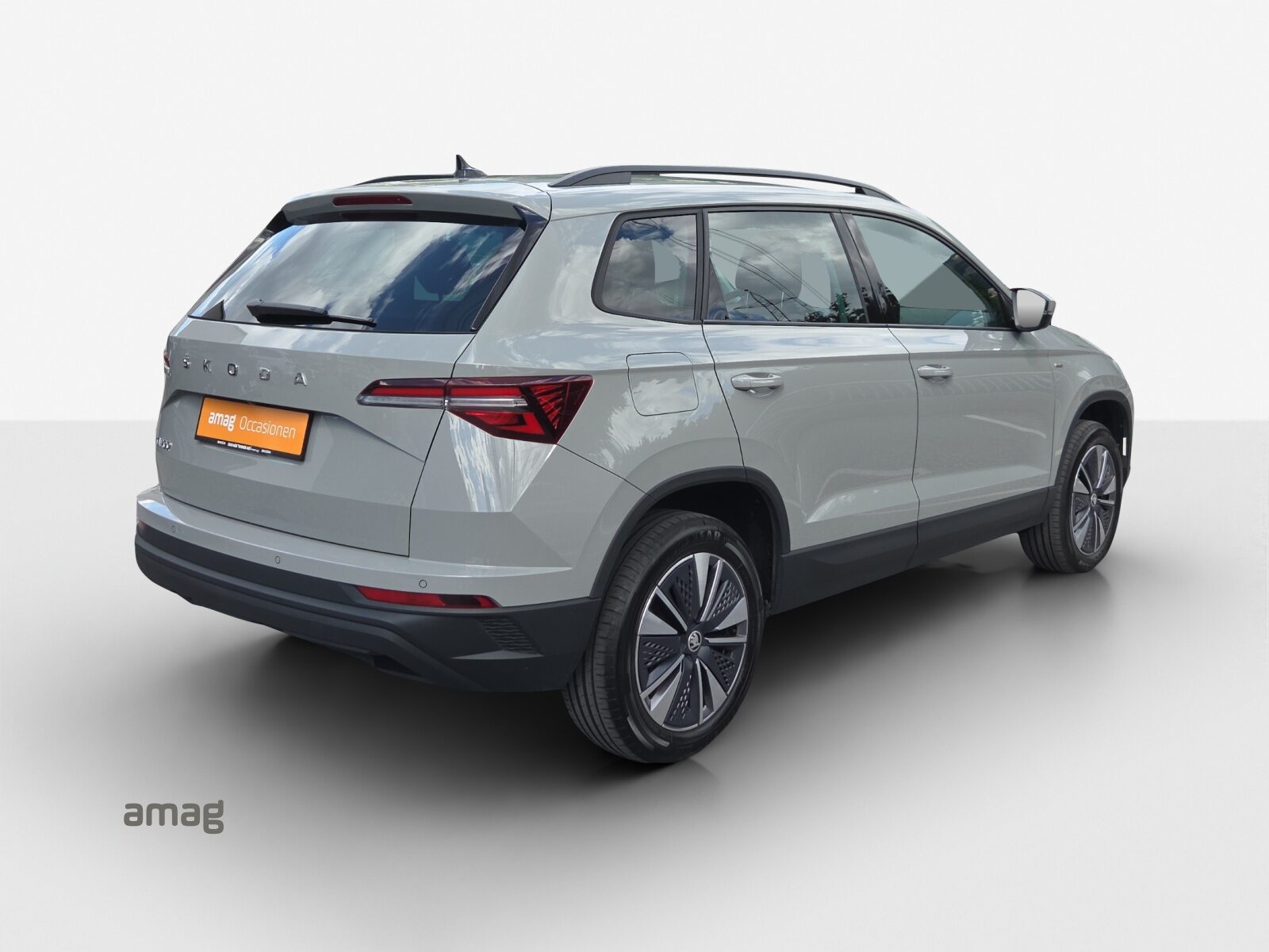 SKODA Karoq Tour (Netto), Petrol, Second hand / Used, Manual - 5
