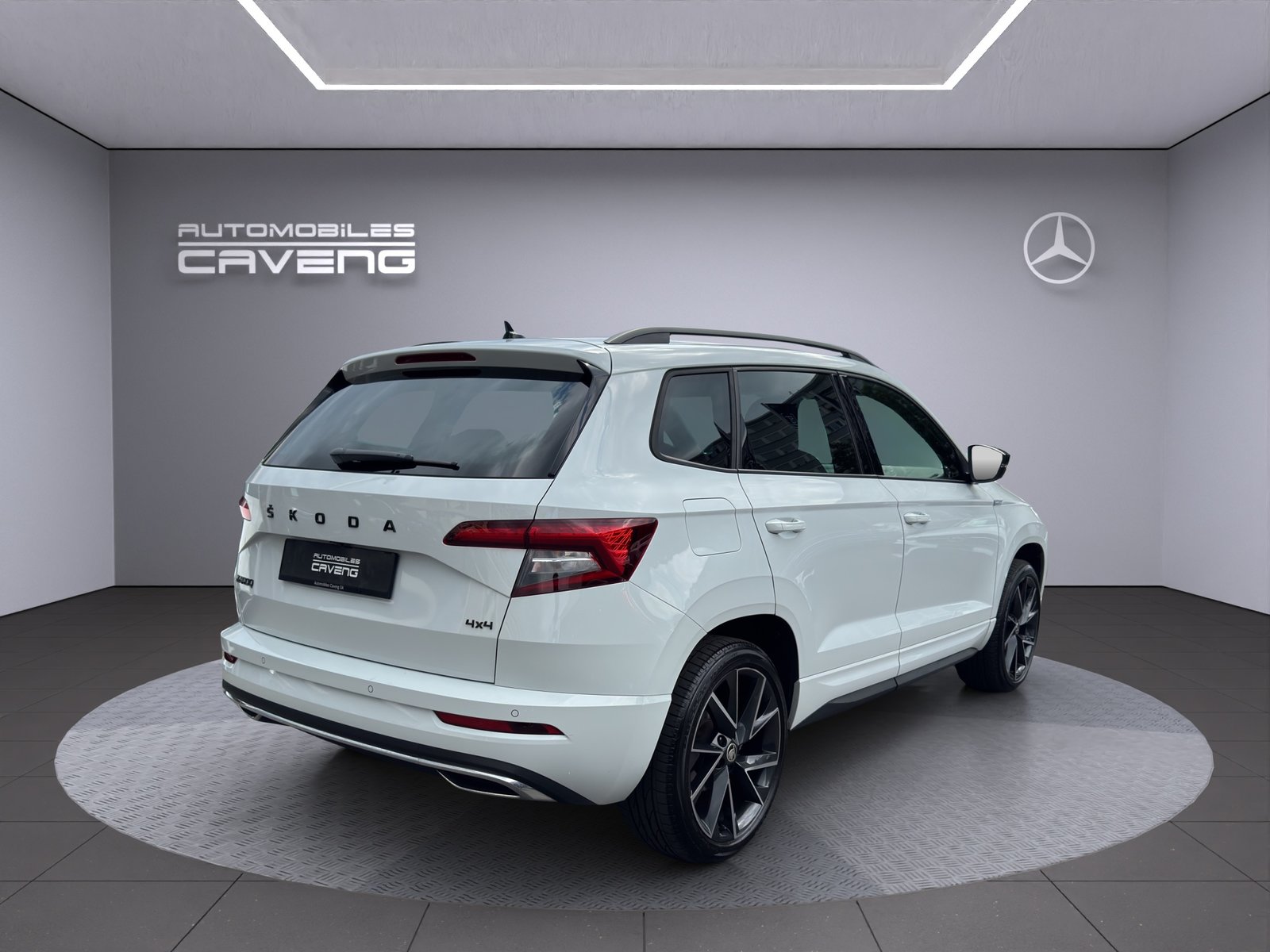 SKODA Karoq 2.0 TSI SportLine 4x4 DSG, Benzin, Occasion / Gebraucht, Automatik - 5