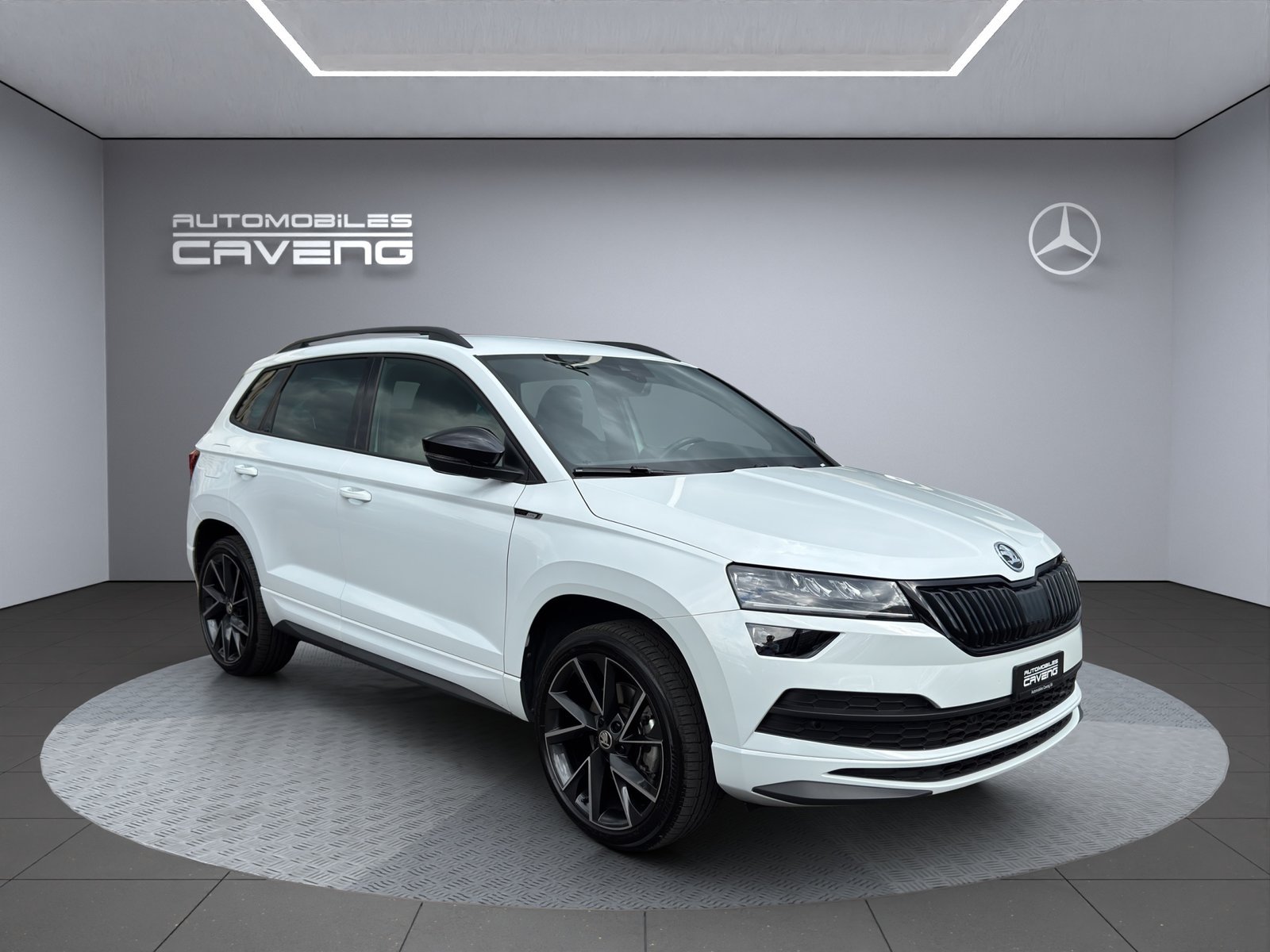 SKODA Karoq 2.0 TSI SportLine 4x4 DSG, Benzin, Occasion / Gebraucht, Automatik - 7