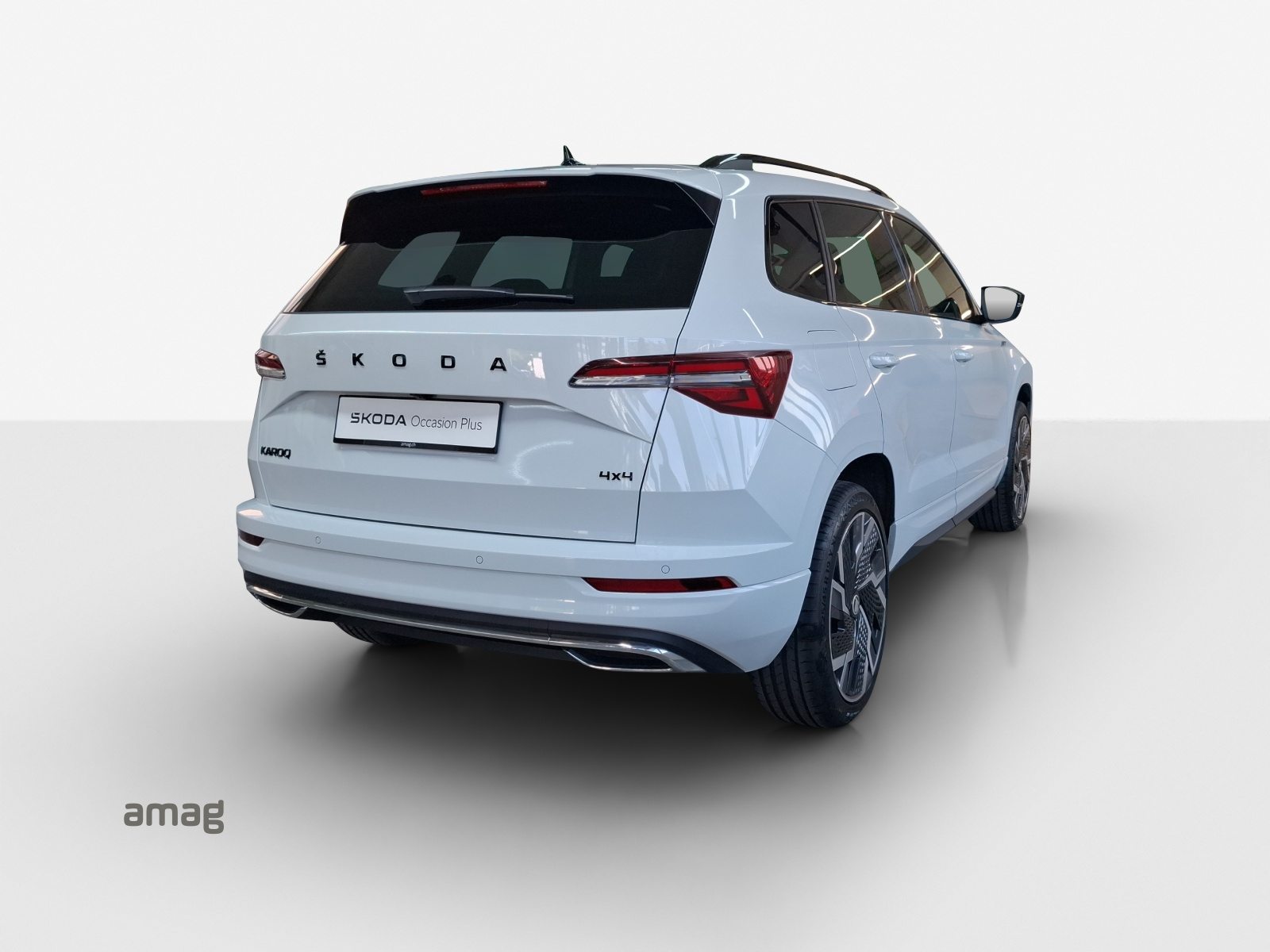 SKODA NEW KAROQ SportLine, Petrol, Second hand / Used, Automatic - 5
