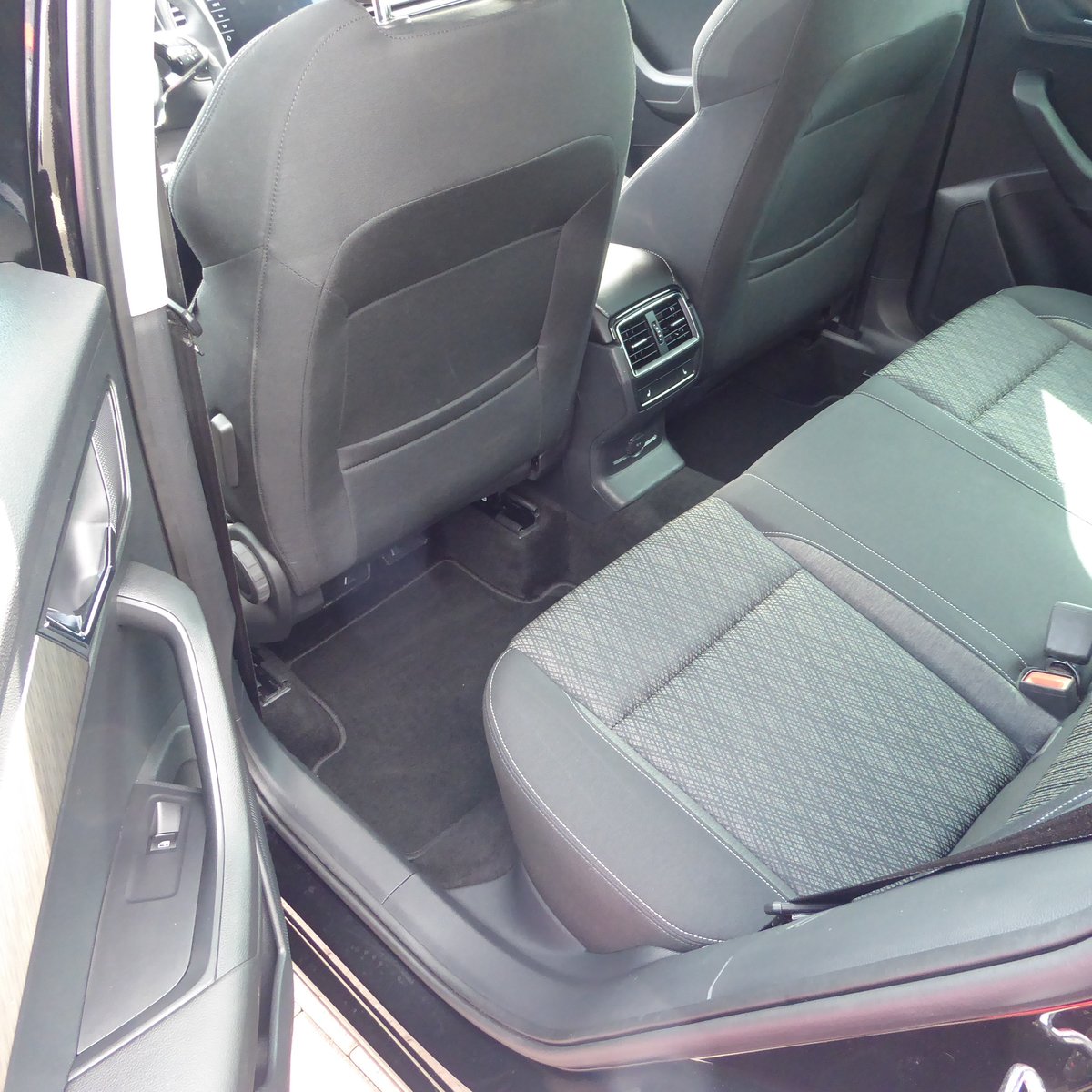 SKODA Karoq 2.0 TDI CR Style 4x4 DSG, Diesel, Second hand / Used, Automatic - 6