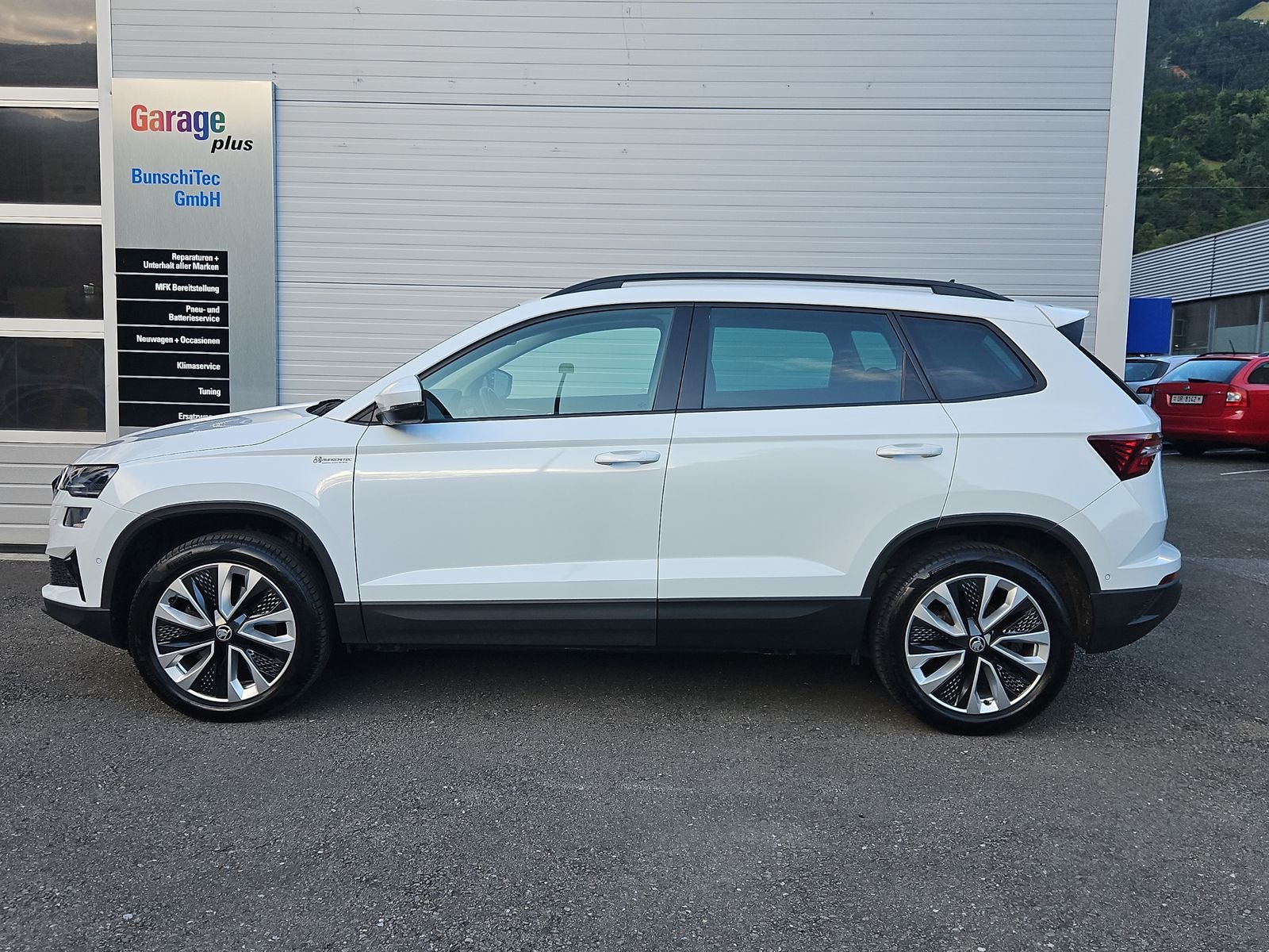 SKODA Karoq 2.0 TDI Style 4x4 DSG, Diesel, Occasion / Utilisé, Automatique - 2