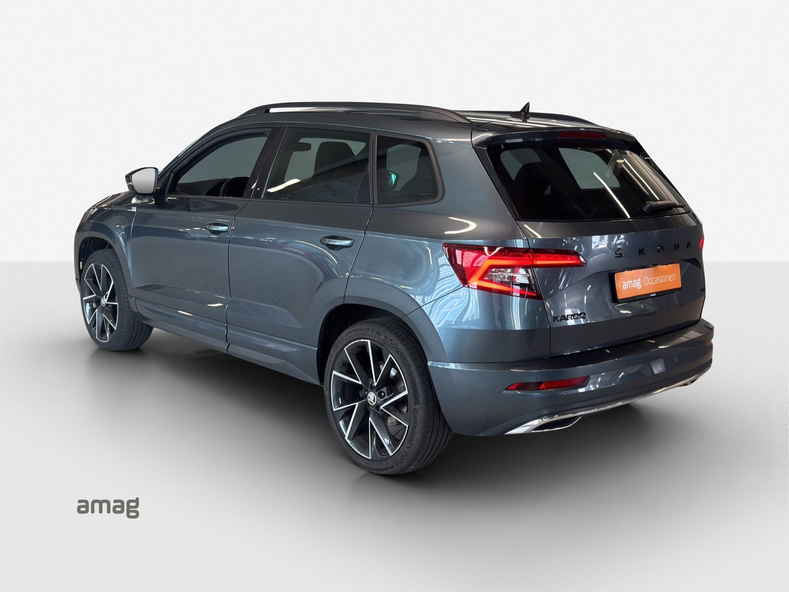 SKODA KAROQ SportLine, Benzin, Occasion / Gebraucht, Automatik - 3