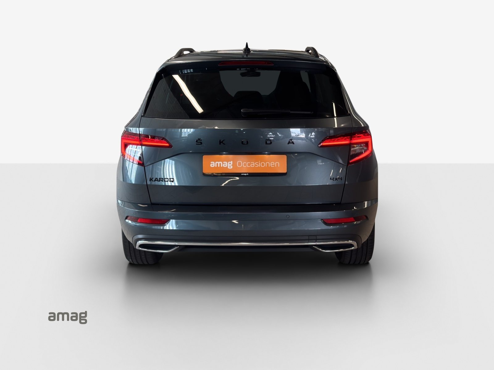 SKODA KAROQ SportLine, Benzin, Occasion / Gebraucht, Automatik - 4