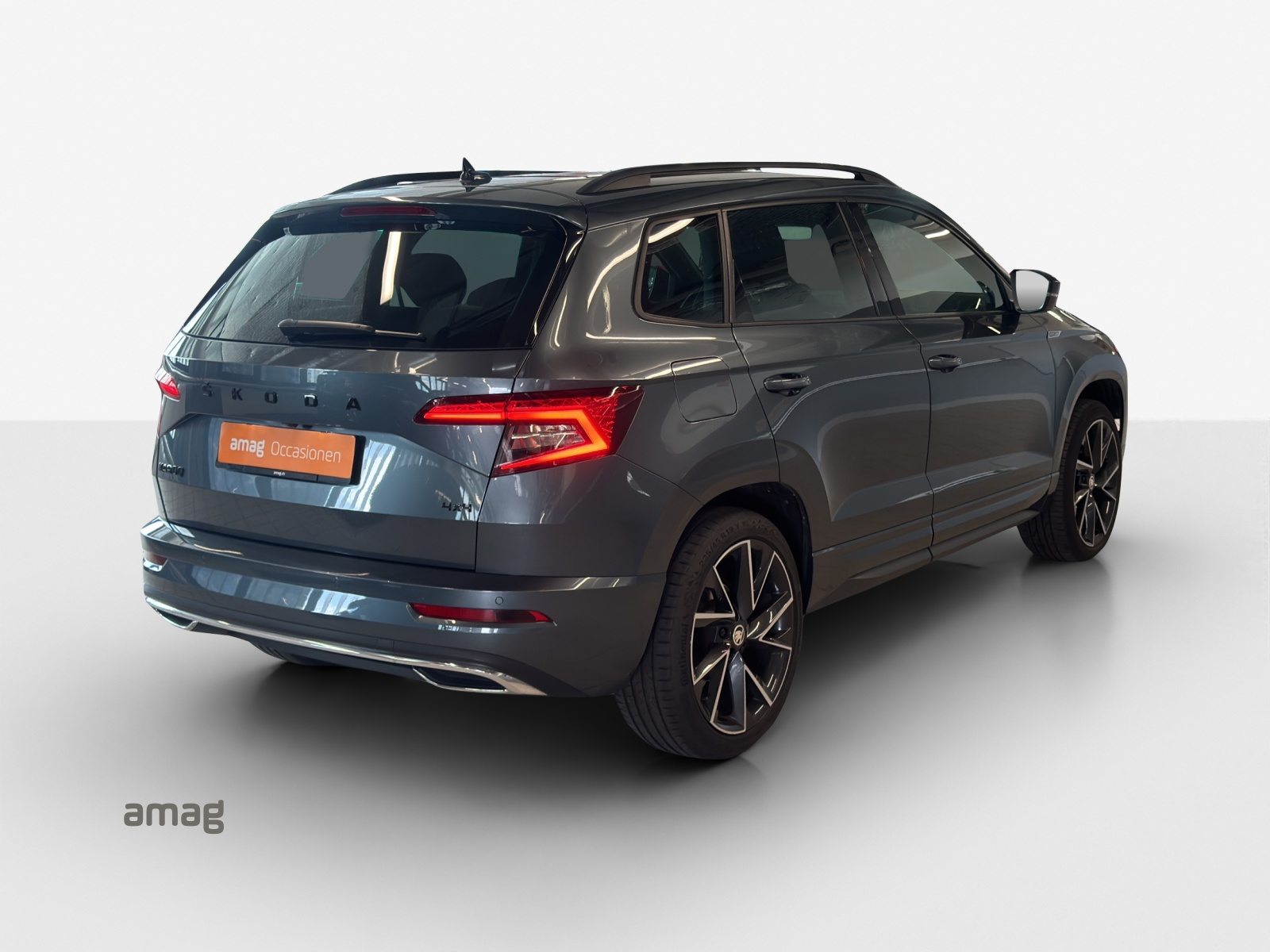 SKODA KAROQ SportLine, Benzin, Occasion / Gebraucht, Automatik - 5