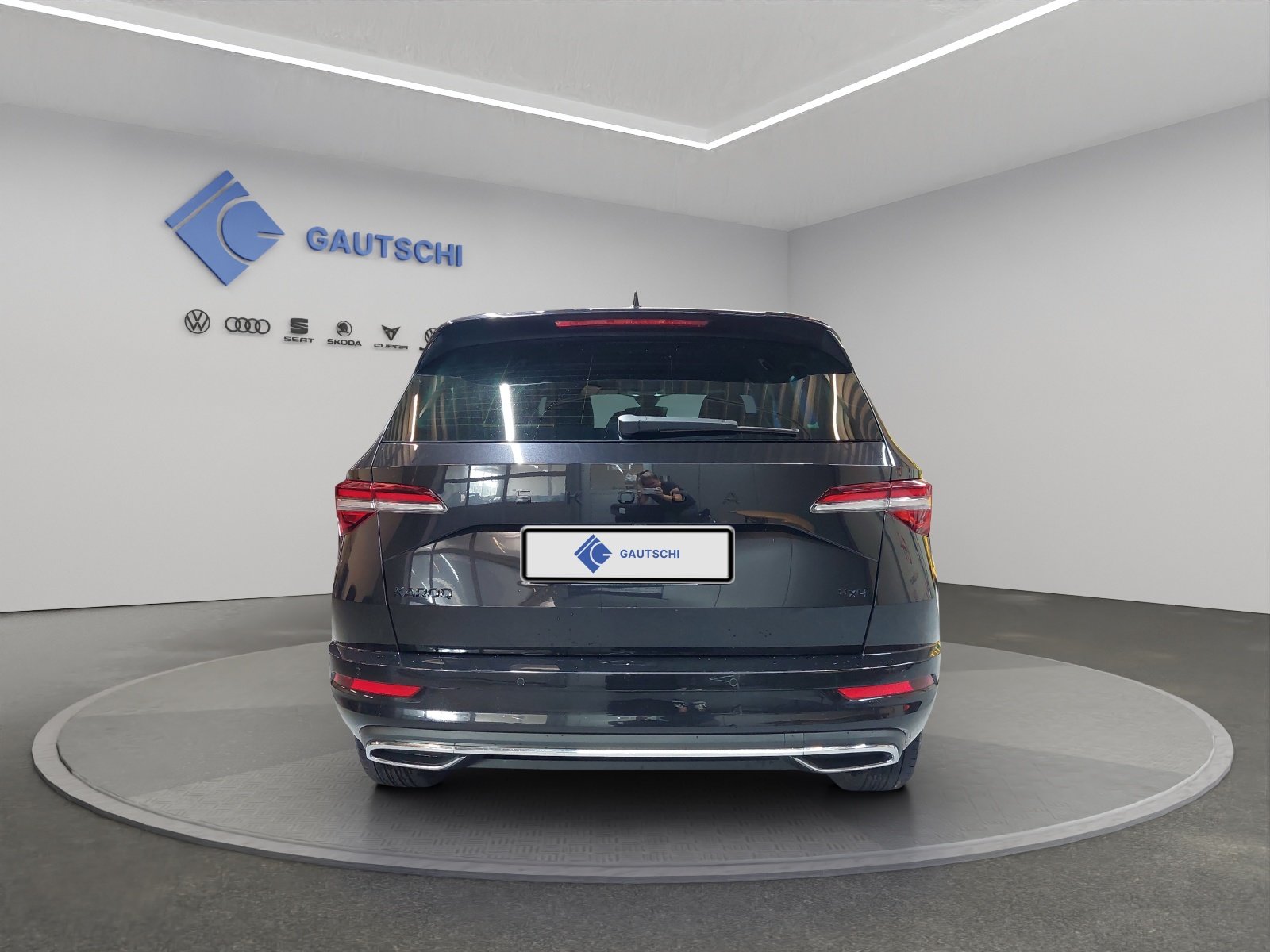 SKODA Karoq 2.0 TSI SportLine 4x4 DSG, Benzin, Occasion / Gebraucht, Automatik - 4