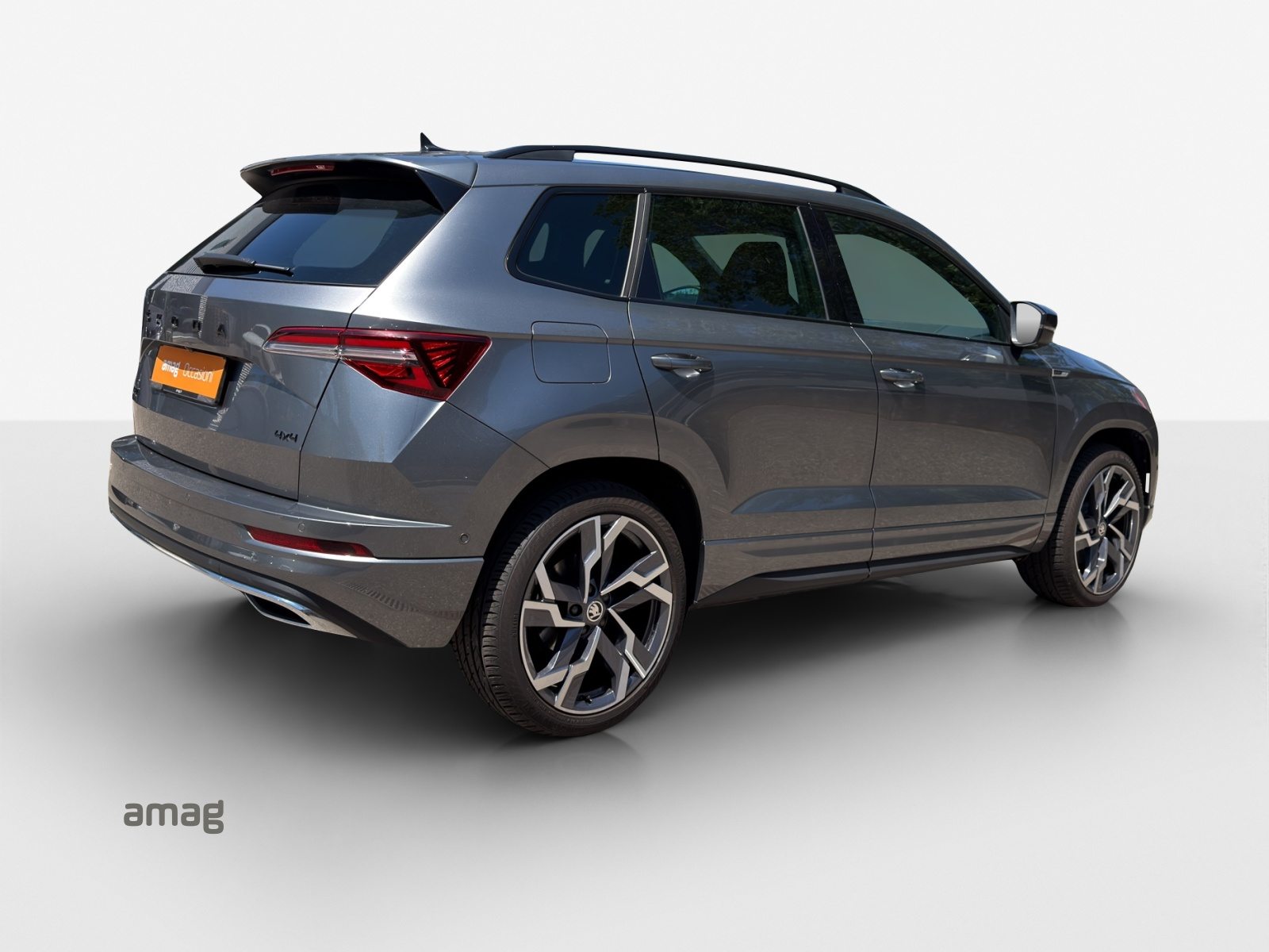 SKODA NEW KAROQ SportLine, Petrol, Second hand / Used, Automatic - 5