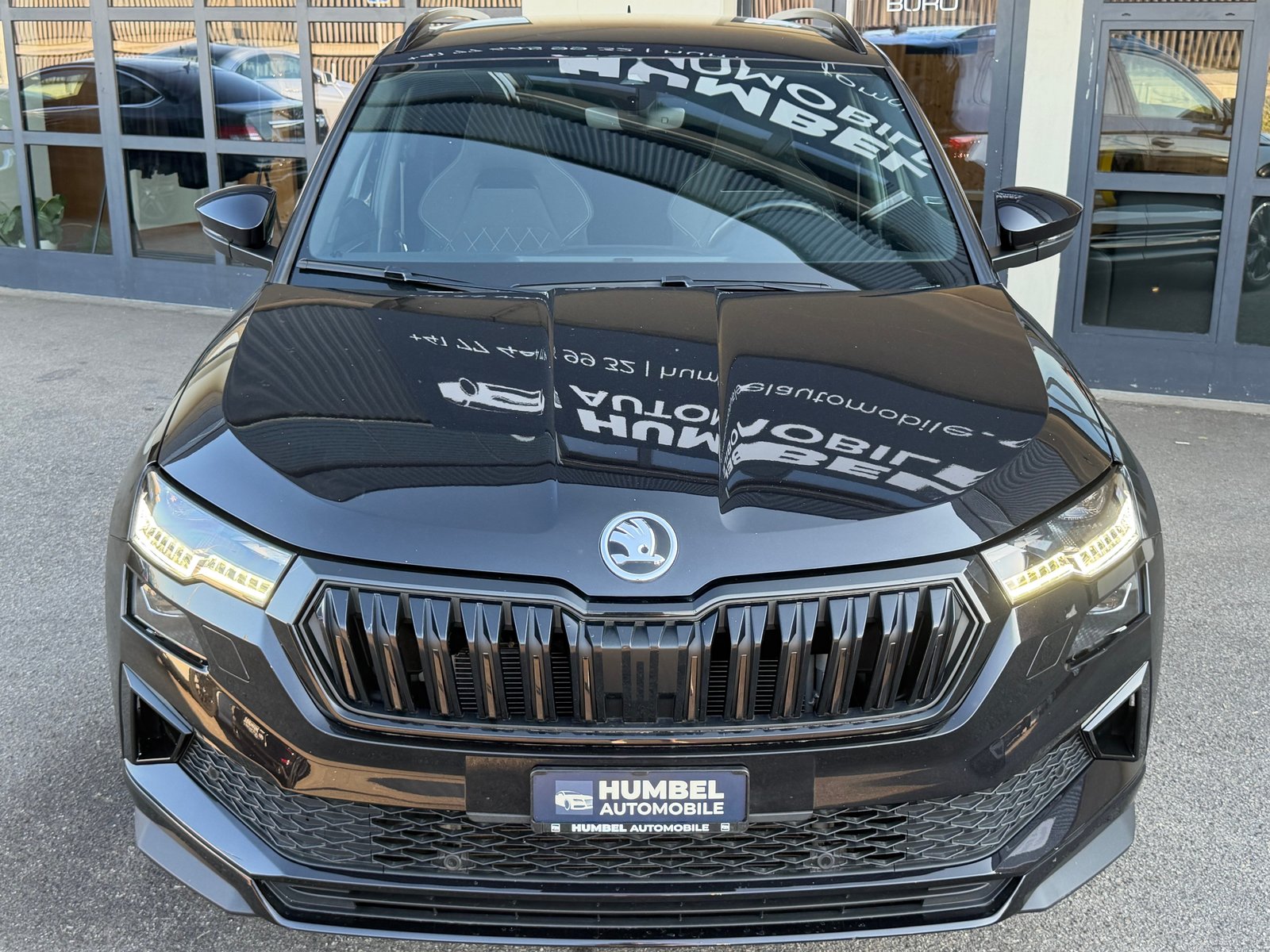 SKODA Karoq 1.5 TSI SportLine DSG, Benzin, Occasion / Gebraucht, Automatik - 2