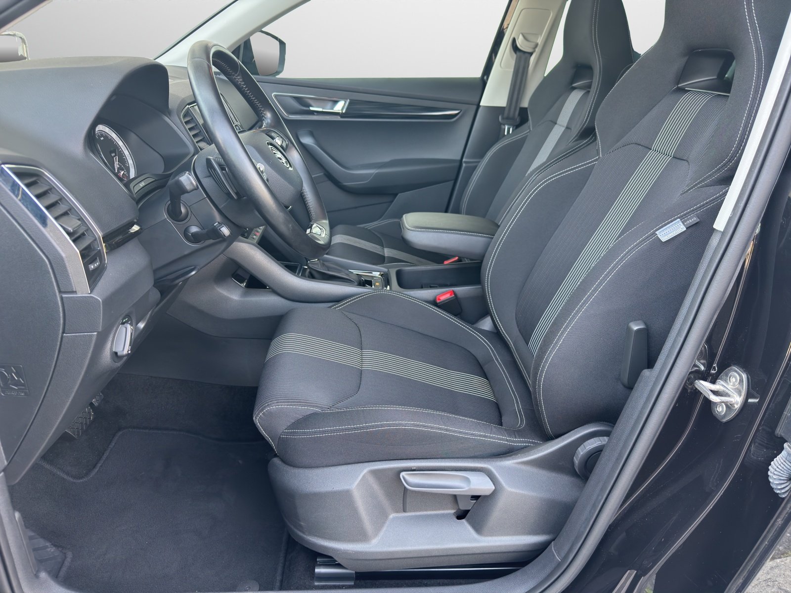 SKODA Karoq 1.5 TSI Style DSG, Benzin, Occasion / Gebraucht, Automatik - 5