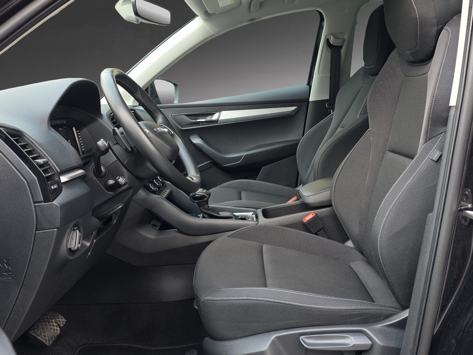 SKODA Karoq Selection, Diesel, Occasion / Gebraucht, Automatik - 6