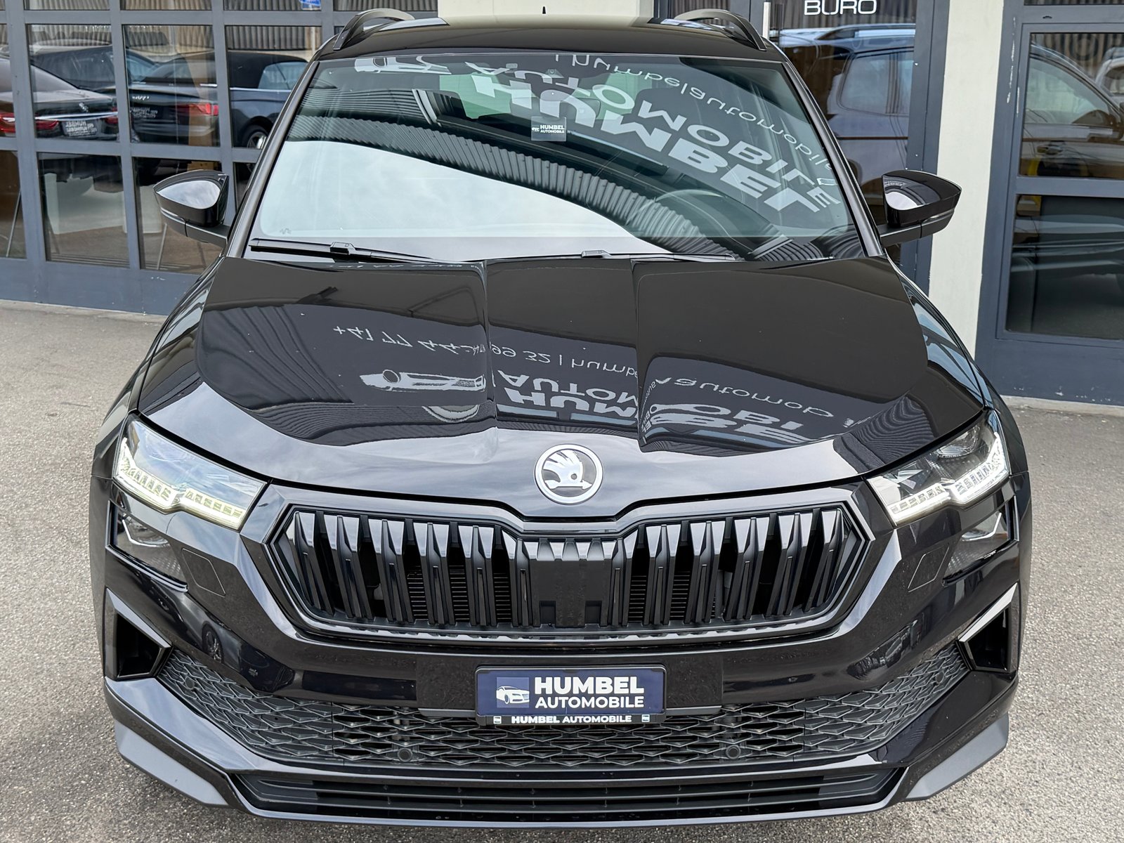 SKODA Karoq 1.5 TSI SportLine DSG, Benzin, Occasion / Gebraucht, Automatik - 2