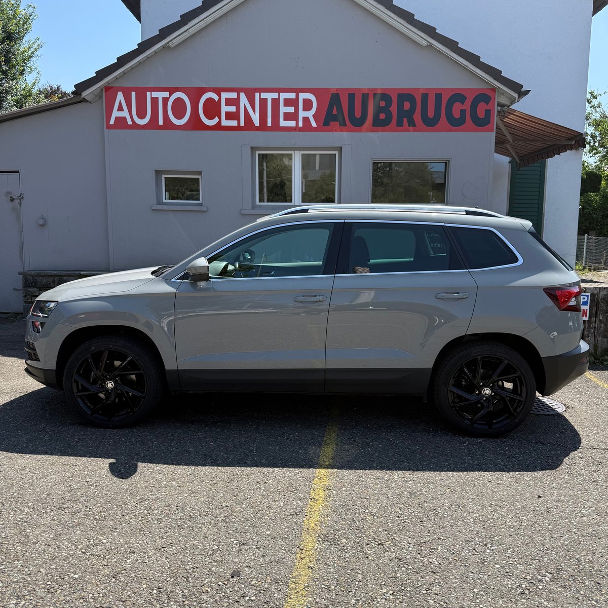 SKODA Karoq 2.0 TDI CR Style 4x4 DSG *ALCANTARA-SITZE - PANO, Diesel, Second hand / Used, Automatic - 7
