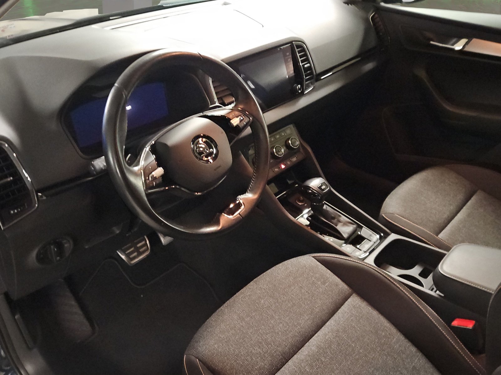 SKODA Karoq 1.5 TSI ACT Clever DSG, Essence, Occasion / Utilisé, Automatique - 7