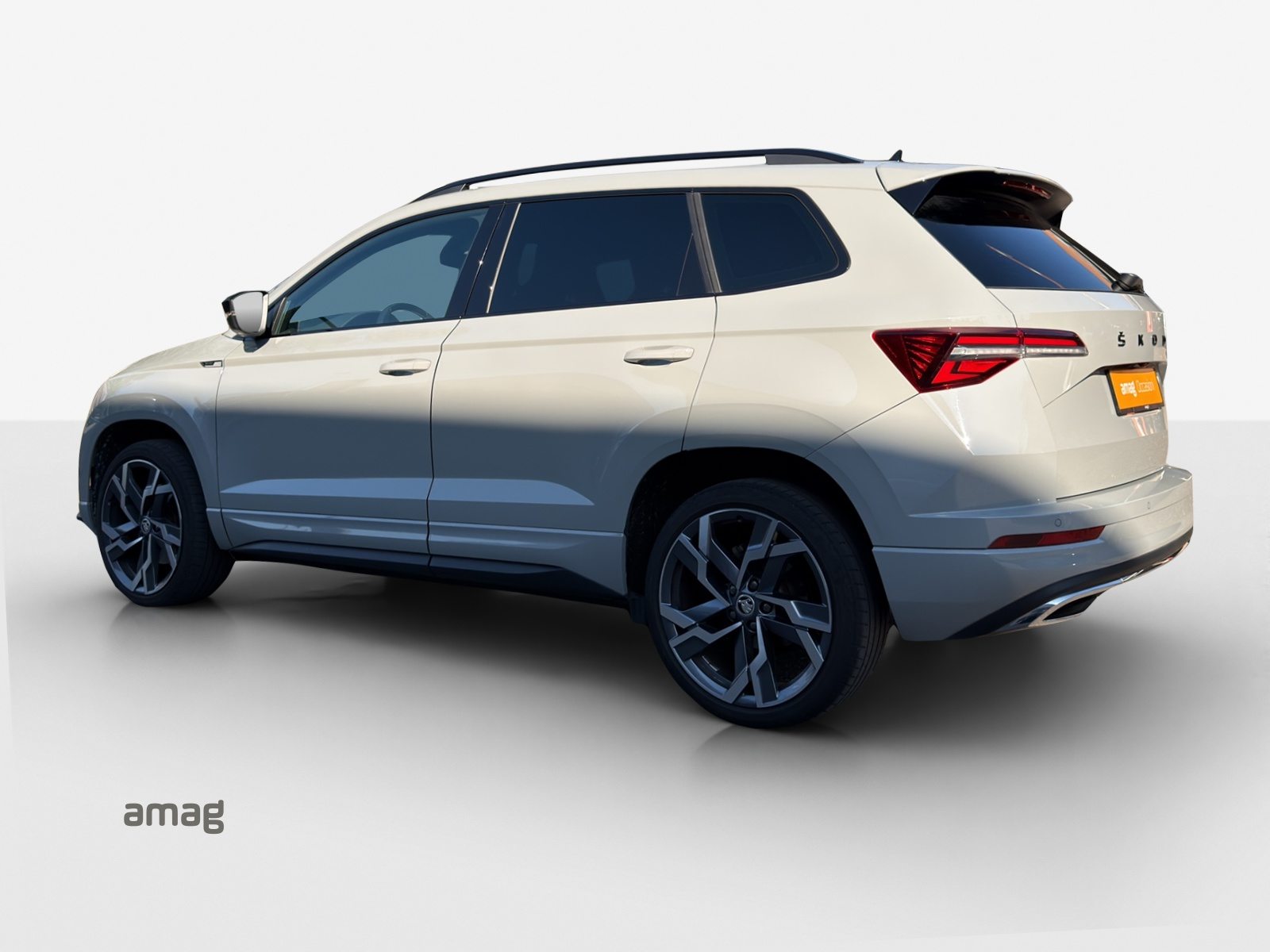 SKODA Karoq SportLine, Benzin, Occasion / Gebraucht, Automatik - 3