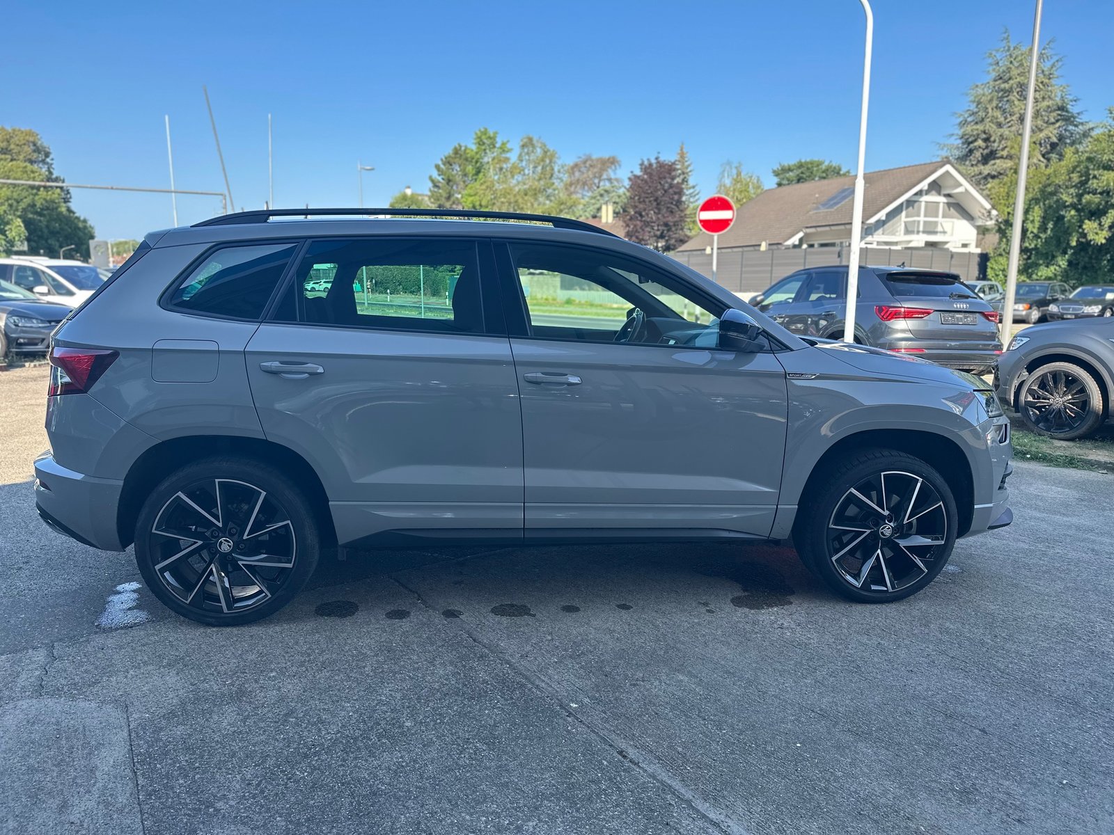 SKODA Karoq 1.5 TSI ACT SportLine DSG, Benzin, Occasion / Gebraucht, Automatik - 3