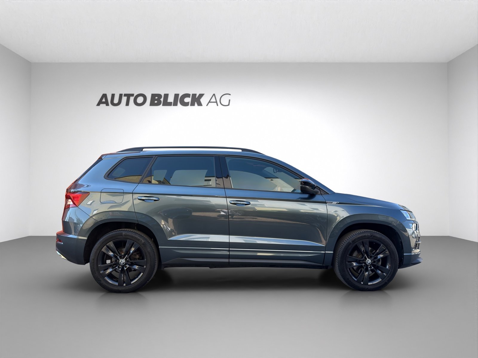 SKODA Karoq 2.0 TSI SportLine 4x4 DSG, Benzin, Occasion / Gebraucht, Automatik - 4