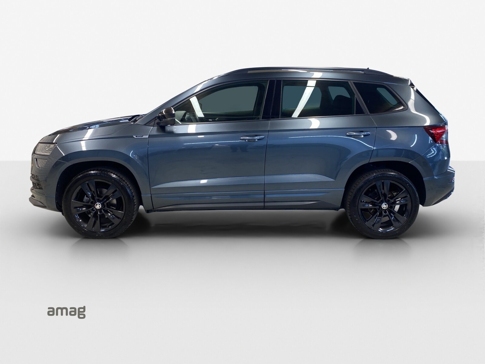 SKODA KAROQ SportLine, Petrol, Second hand / Used, Automatic - 2