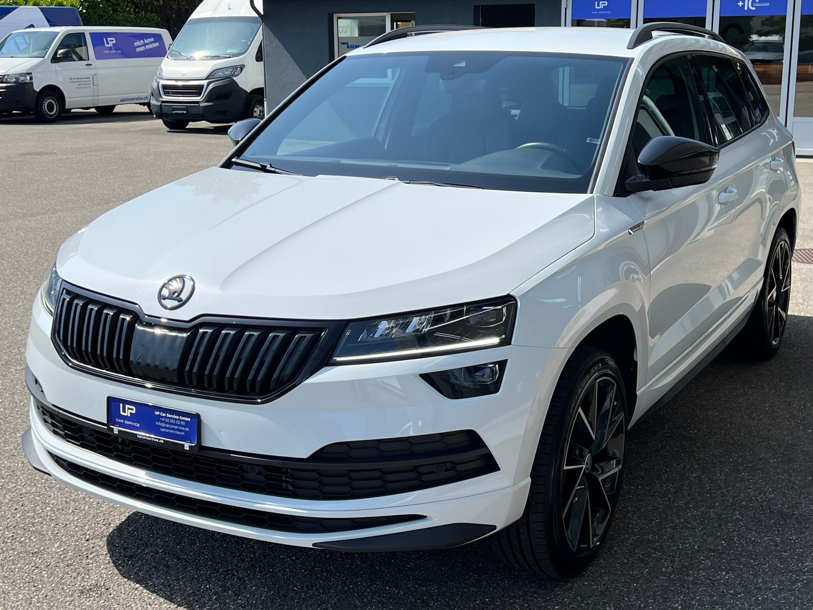 SKODA Karoq 2.0 TSI SportLine DSG 4x4 * AHK 1.9 T *, Benzin, Occasion / Gebraucht, Automatik - 2