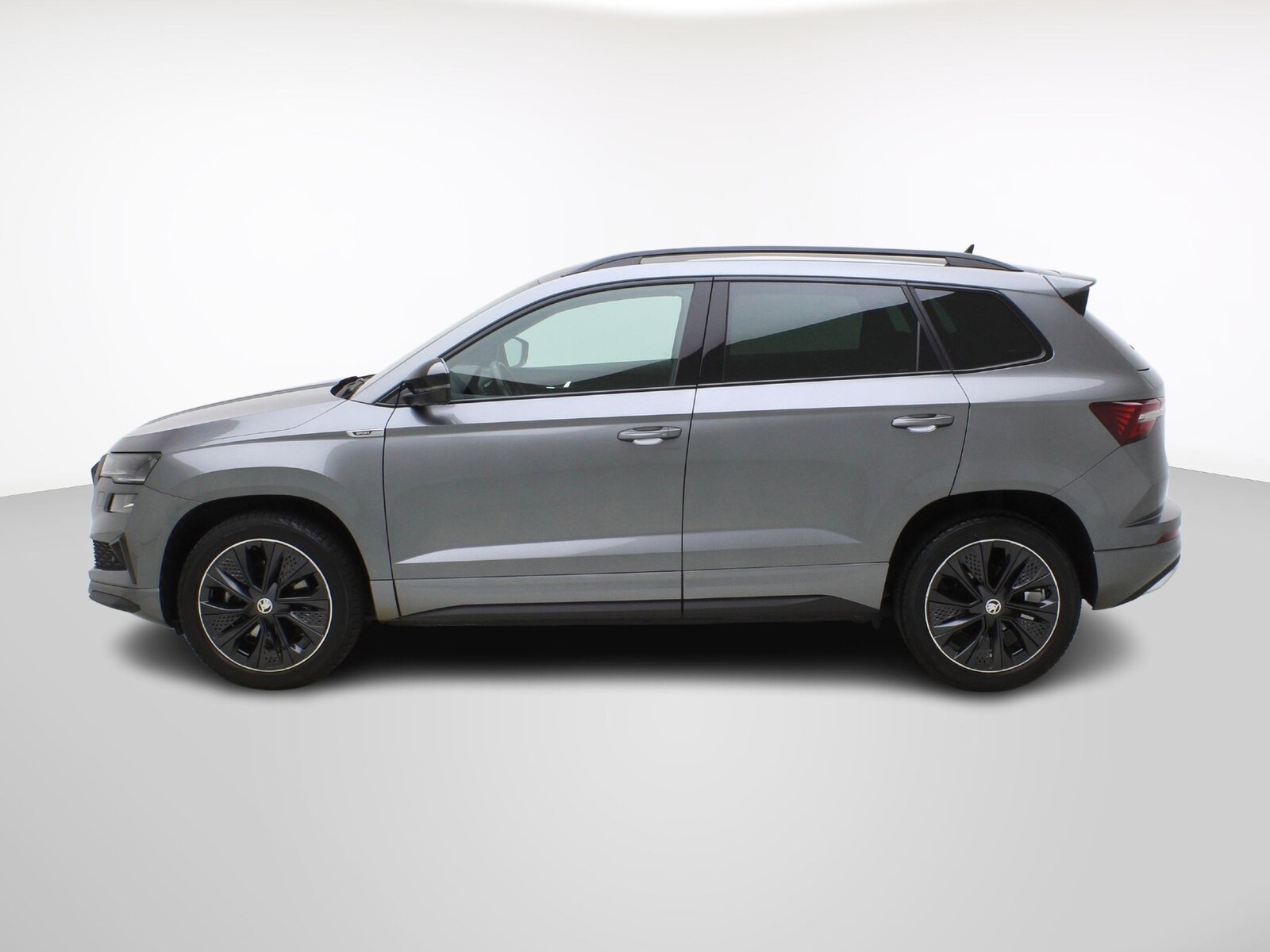 SKODA Karoq 1.5 TSI DSG Sport Line, Petrol, Second hand / Used, Automatic - 3