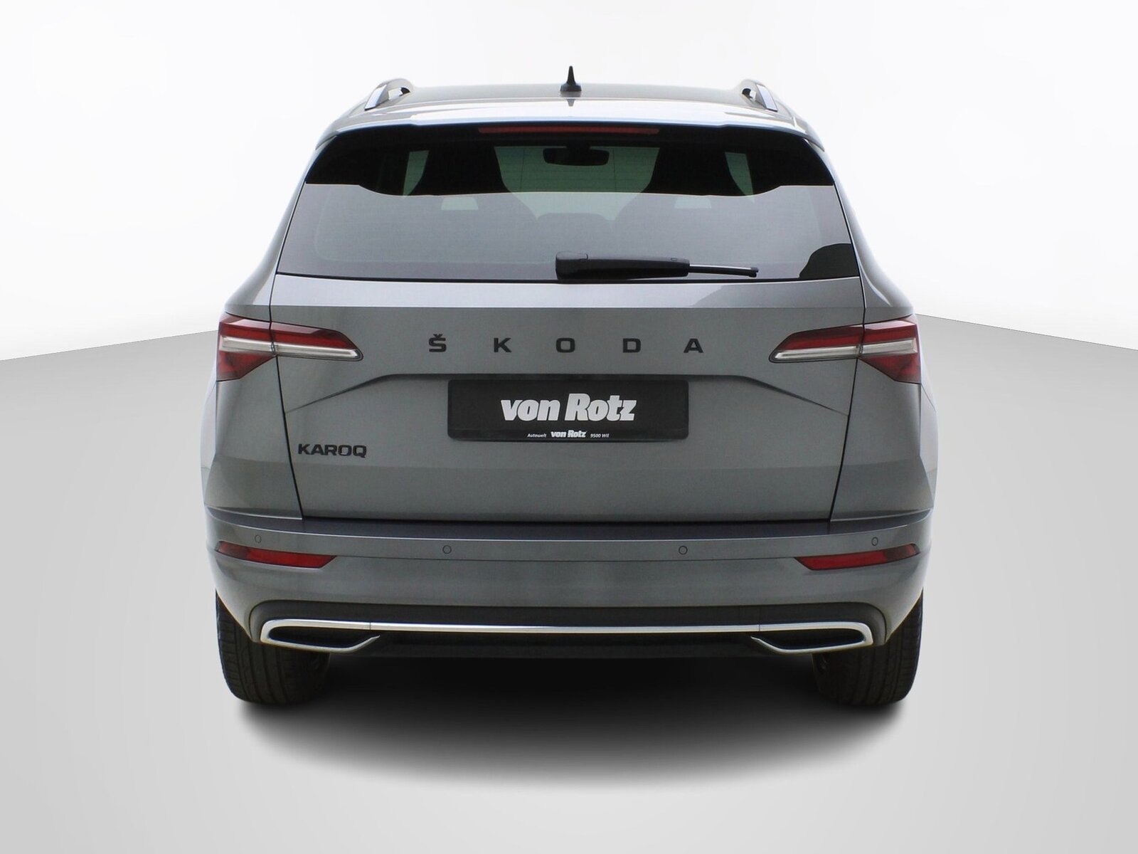 SKODA Karoq 1.5 TSI DSG Sport Line, Petrol, Second hand / Used, Automatic - 4
