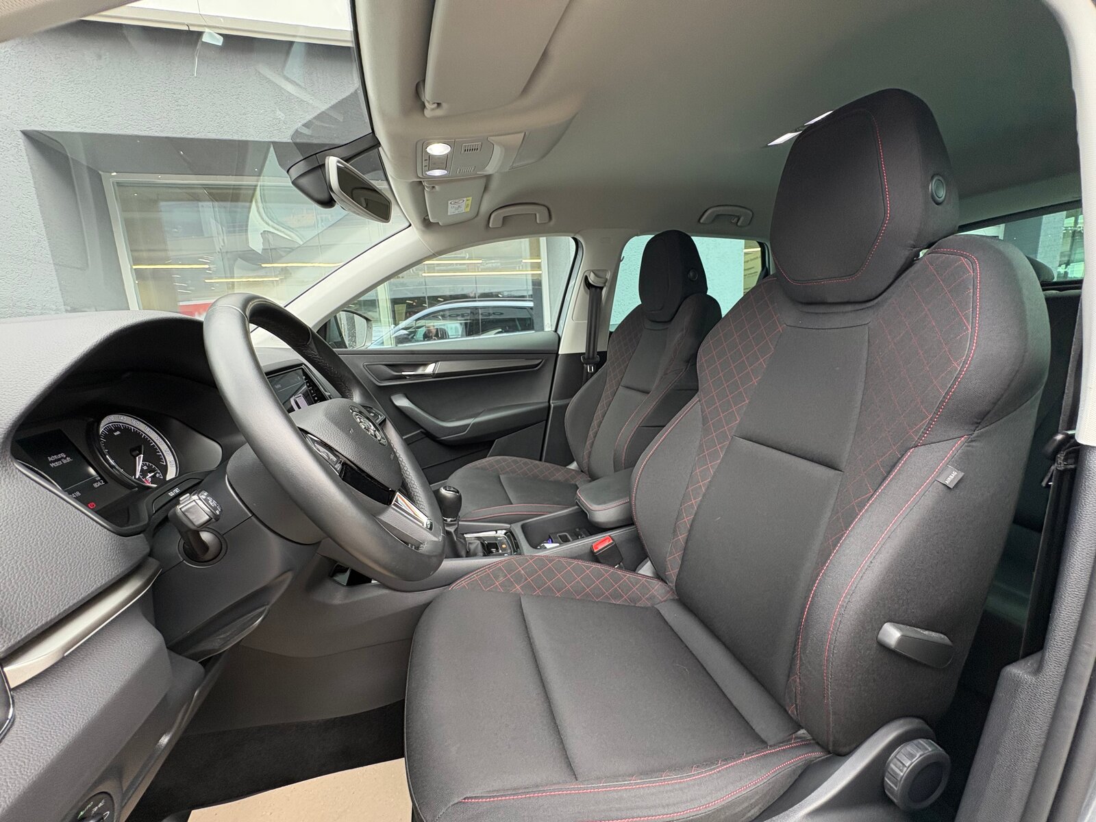 SKODA Karoq 1.5 TSI ACT Ambition, Benzina, Occasioni / Usate, Manuale - 5