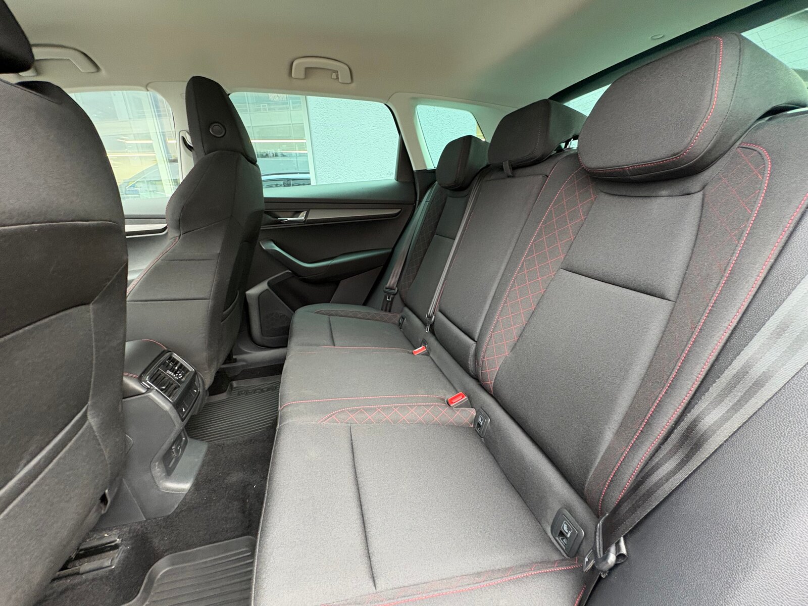 SKODA Karoq 1.5 TSI ACT Ambition, Benzina, Occasioni / Usate, Manuale - 6