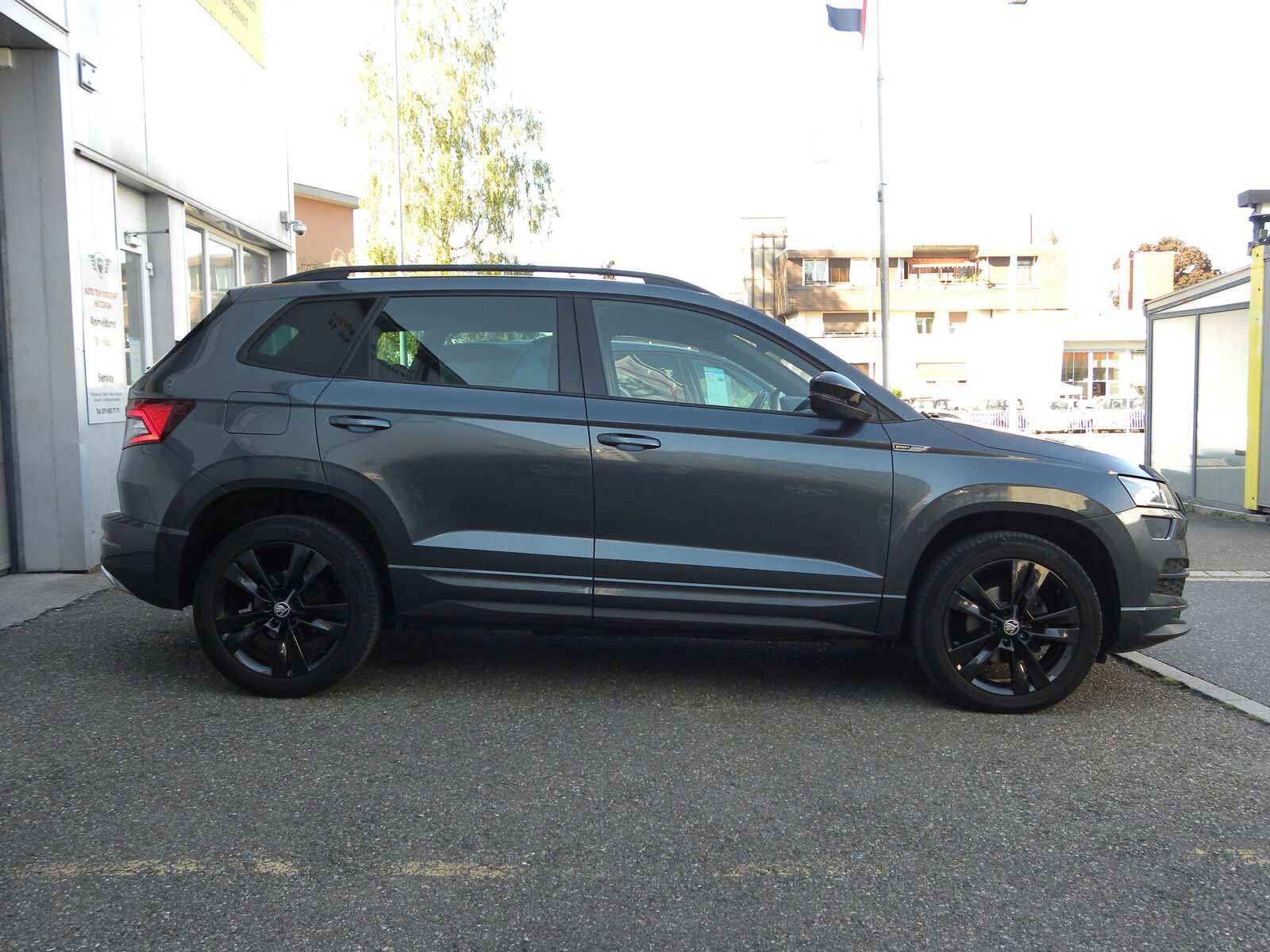 SKODA Karoq 1.5 TSI ACT SportLine DSG, Essence, Occasion / Utilisé, Automatique - 4