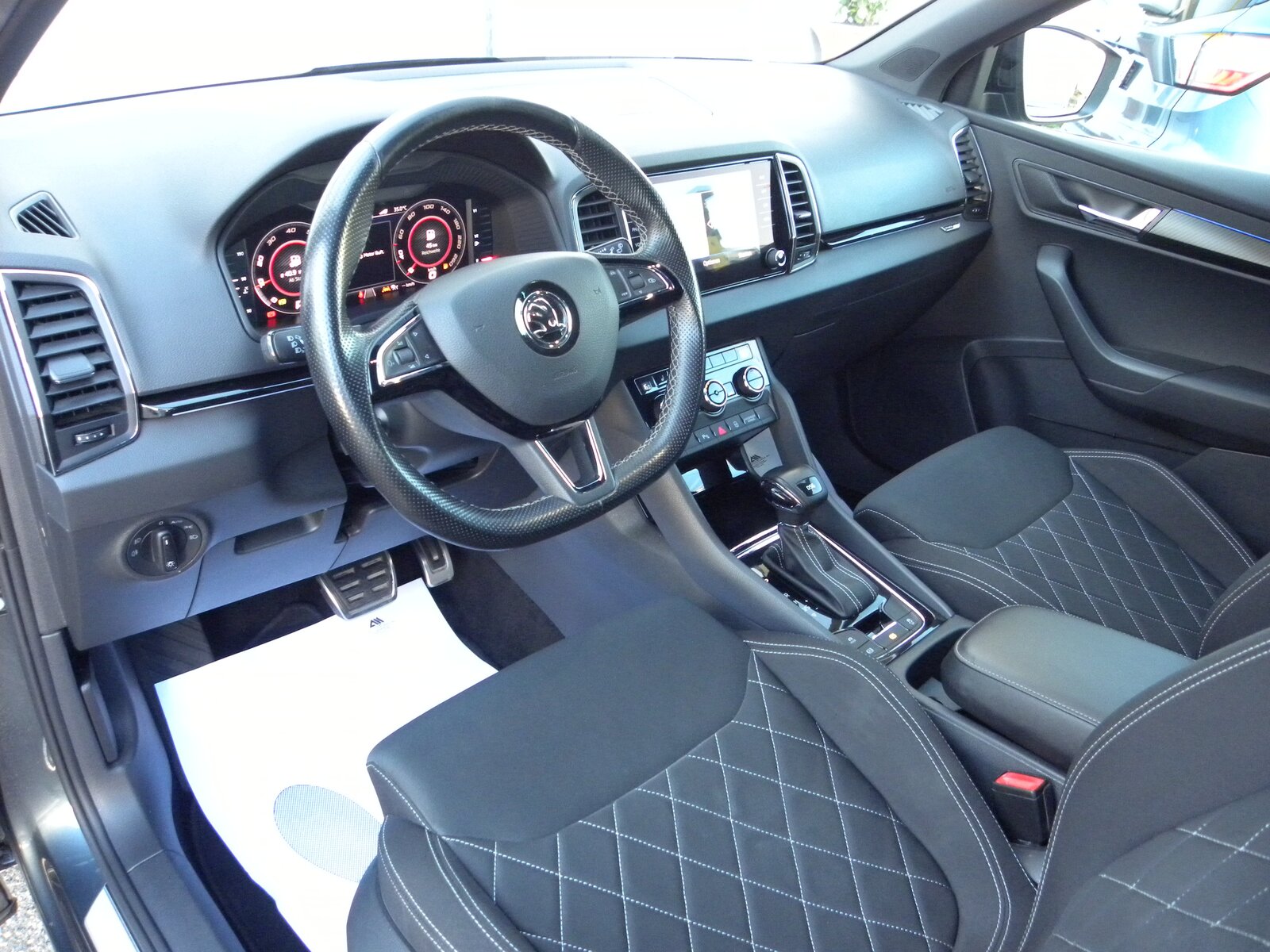 SKODA Karoq 1.5 TSI ACT SportLine DSG, Essence, Occasion / Utilisé, Automatique - 7