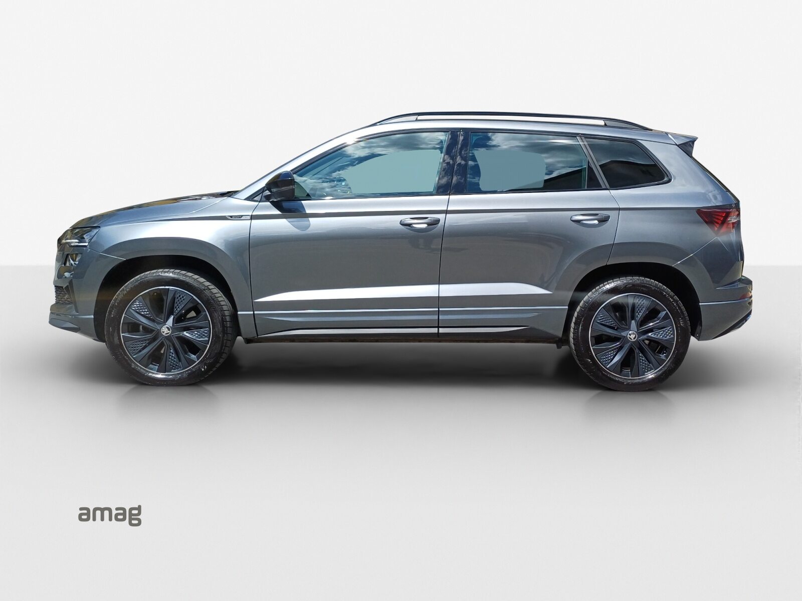 SKODA Karoq SportLine, Petrol, Second hand / Used, Automatic - 2