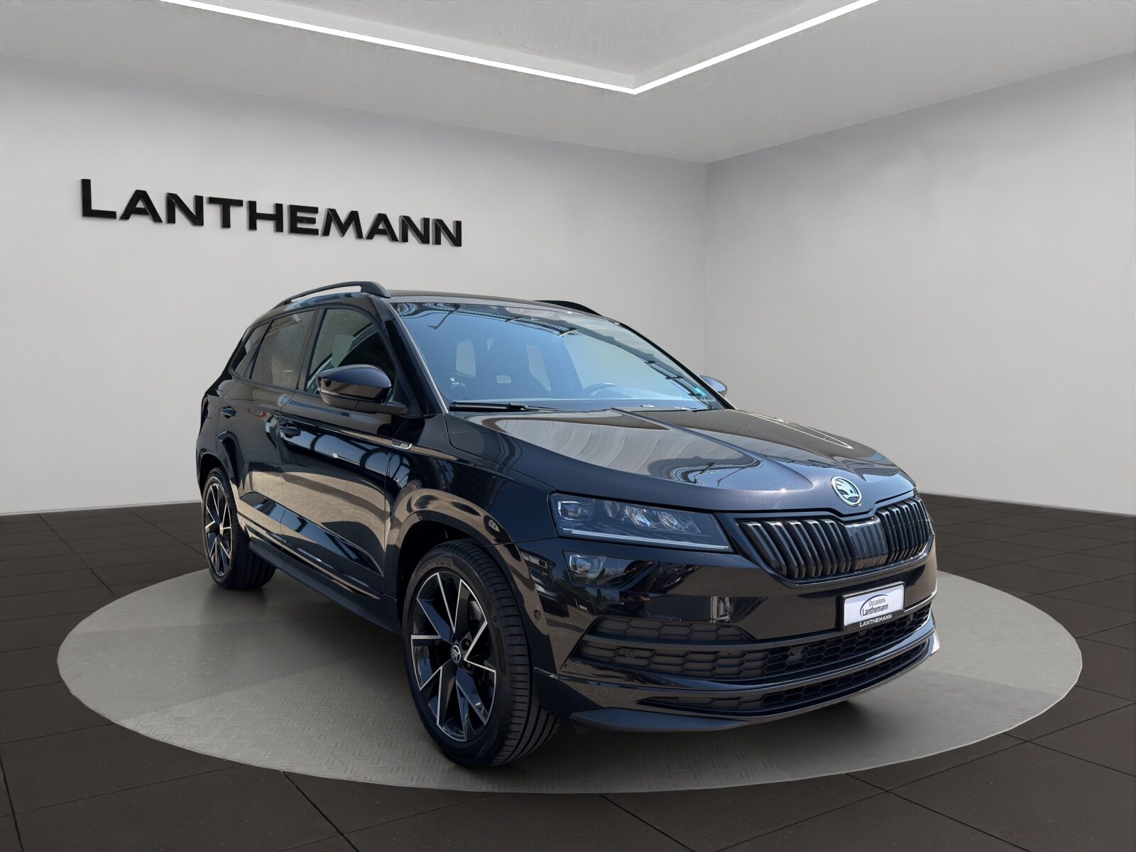 SKODA KAROQ SportLine, Benzin, Occasion / Gebraucht, Automatik - 6