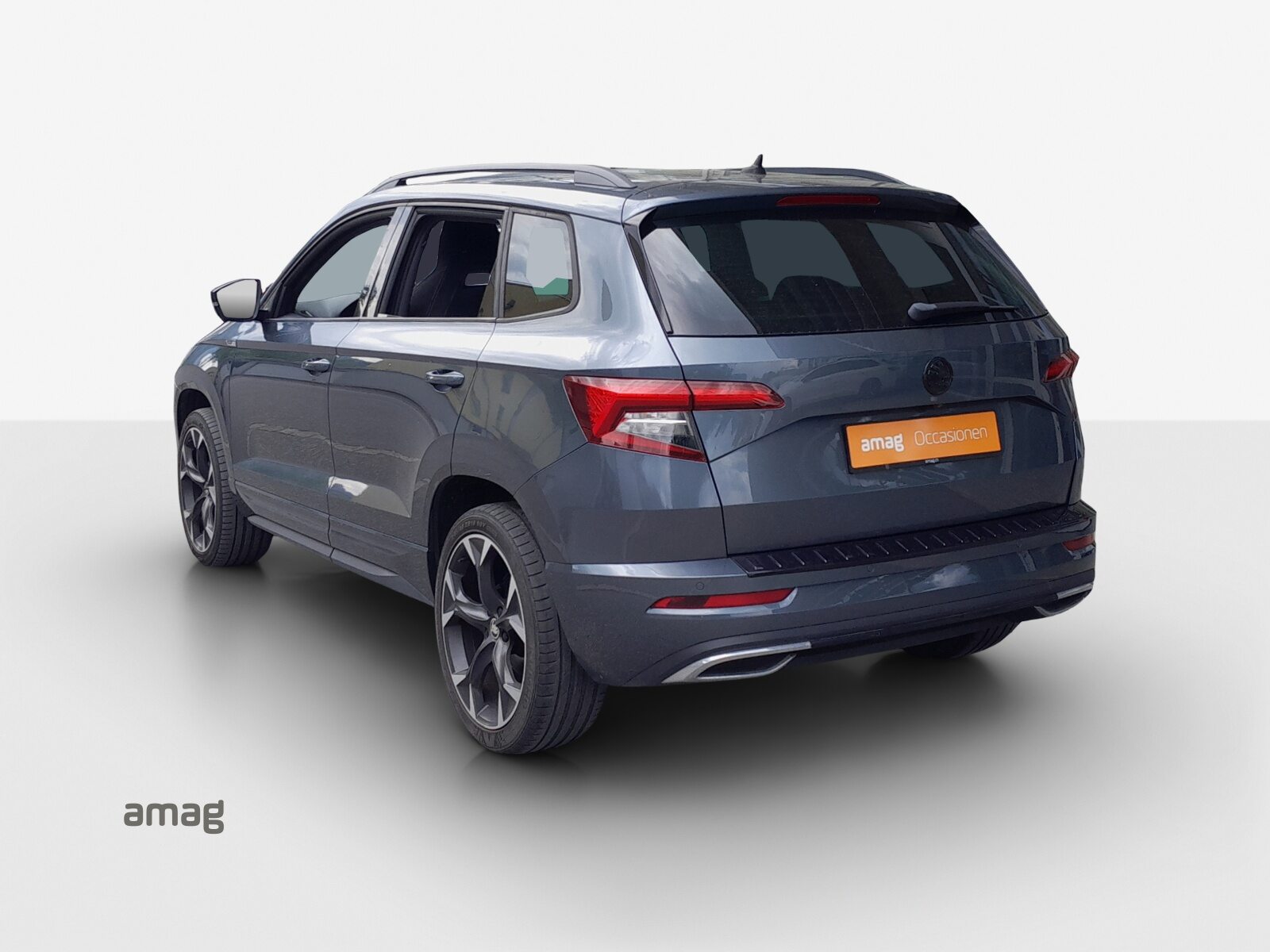 SKODA KAROQ SportLine, Benzin, Occasion / Gebraucht, Automatik - 3