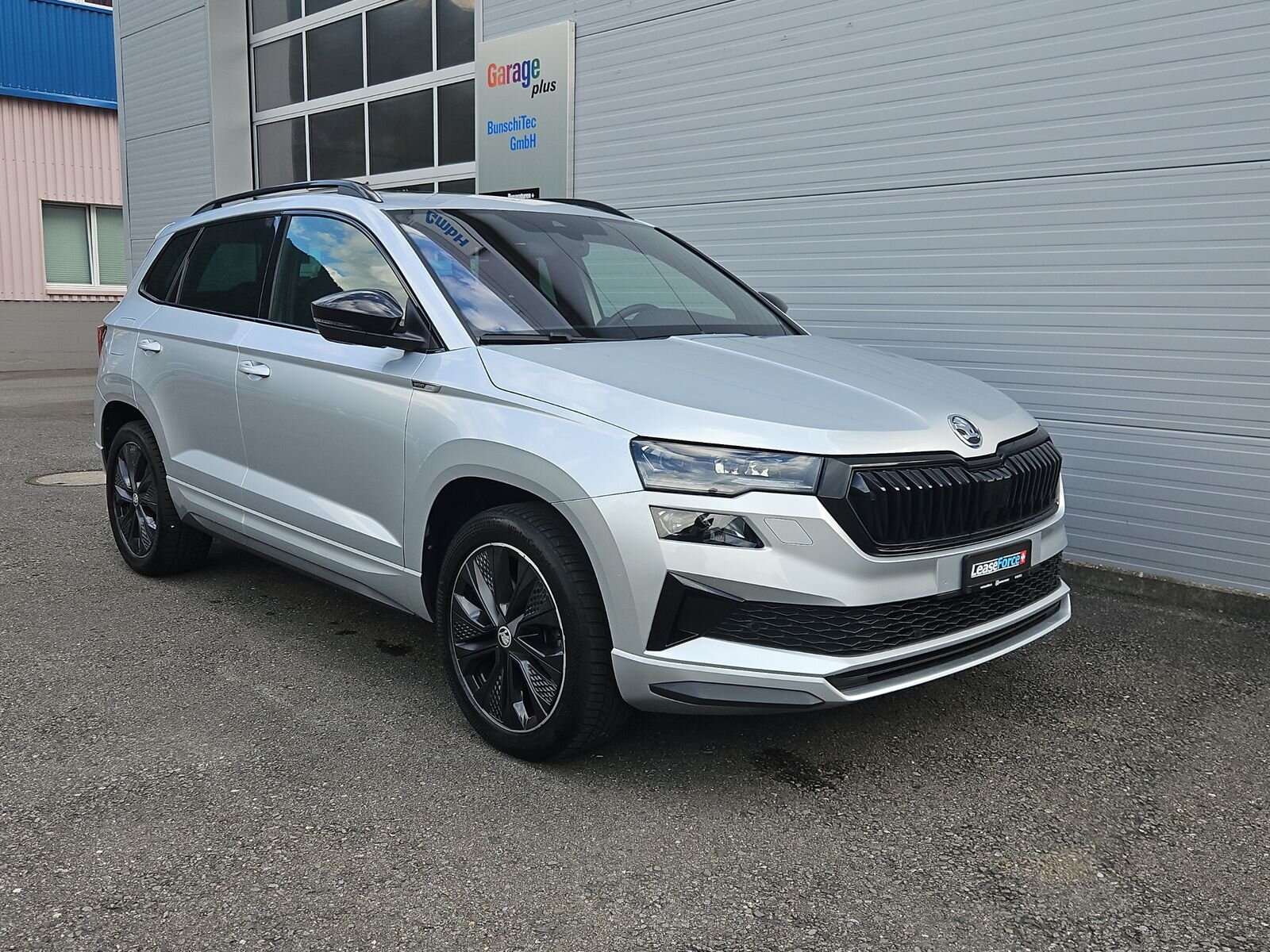 SKODA Karoq 2.0 TDI SportLine 4x4 DSG, Diesel, Occasion / Utilisé, Automatique - 7
