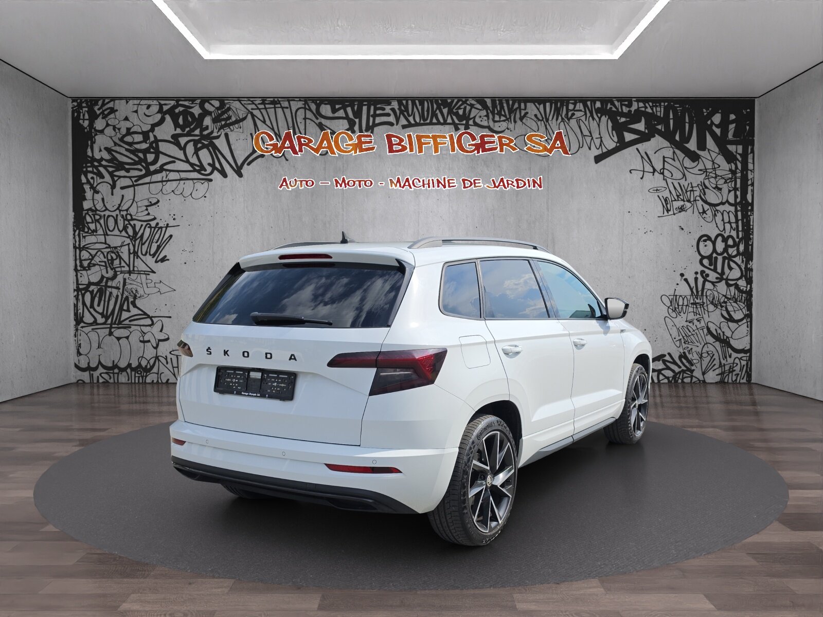 SKODA Karoq 2.0 TSI SportLine 4x4 DSG, Petrol, Second hand / Used, Automatic - 5