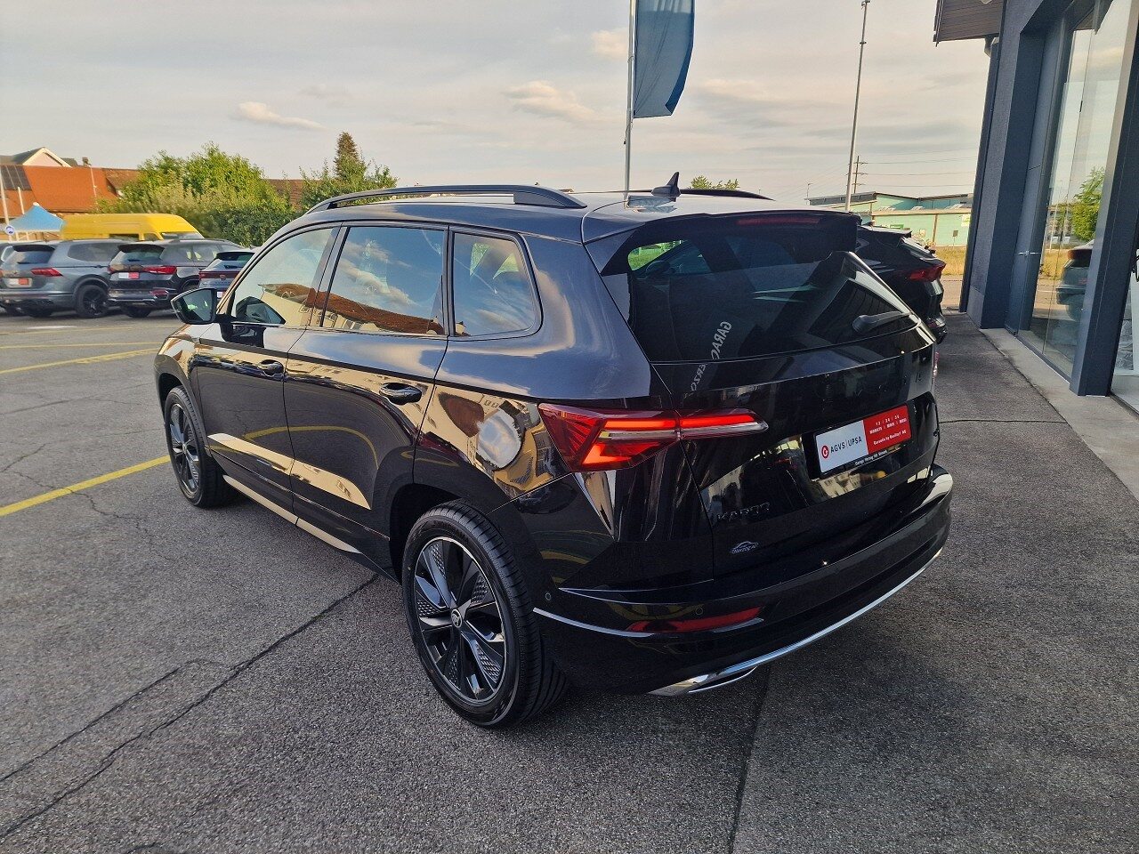 SKODA Karoq Sportline, Benzin, Occasion / Gebraucht, Automatik - 4