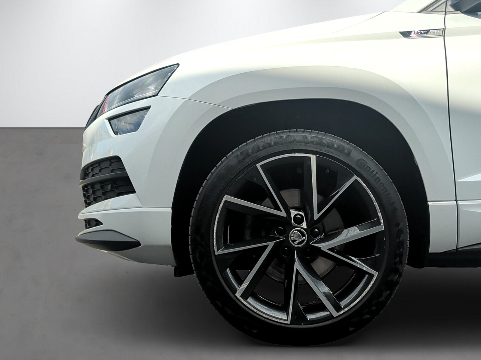 SKODA KAROQ 2.0 TSI SPORTLINE DSG 4X4, Essence, Occasion / Utilisé, Automatique - 4