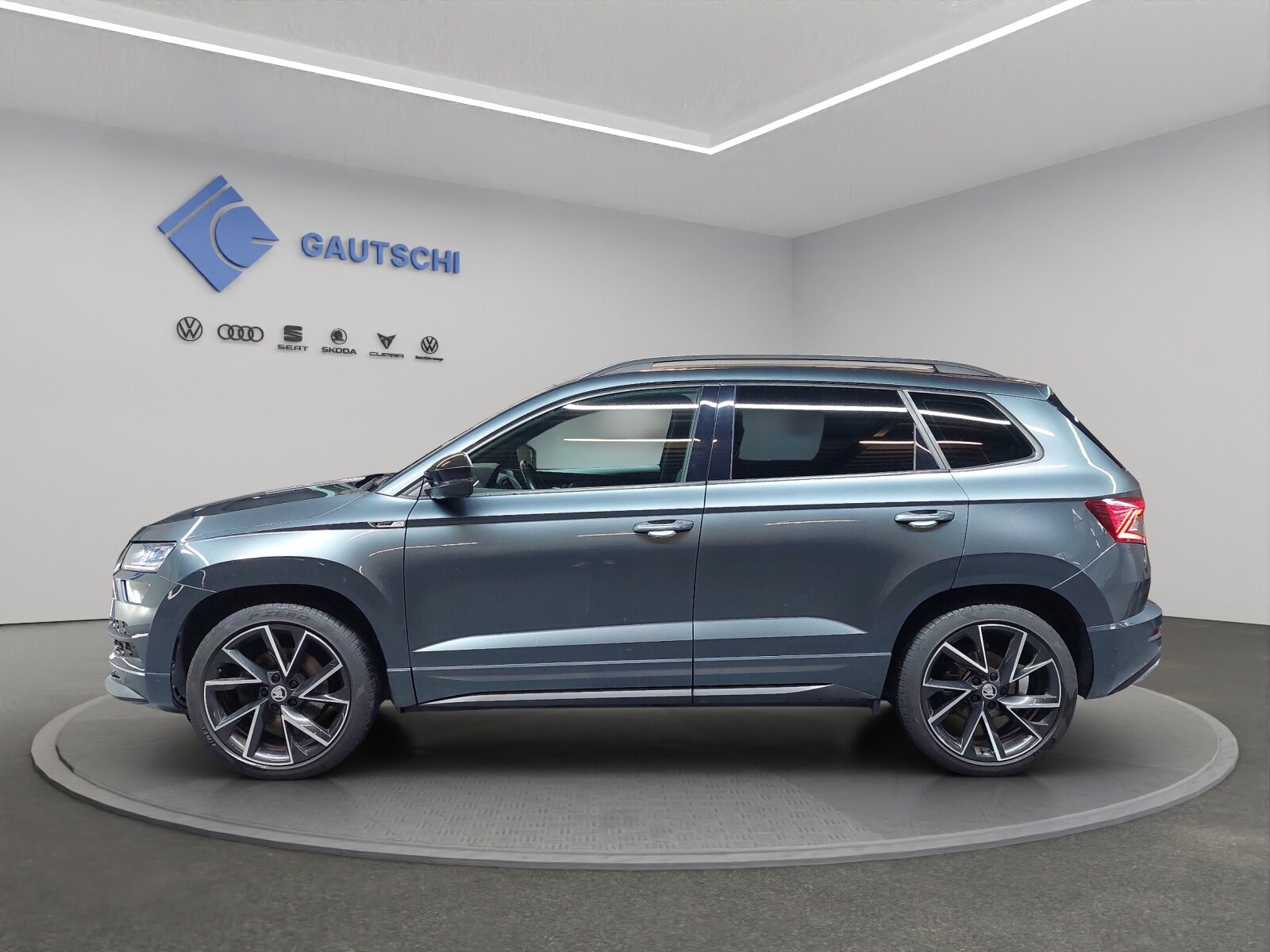 SKODA Karoq 2.0 TSI SportLine 4x4 DSG, Benzin, Occasion / Gebraucht, Automatik - 2
