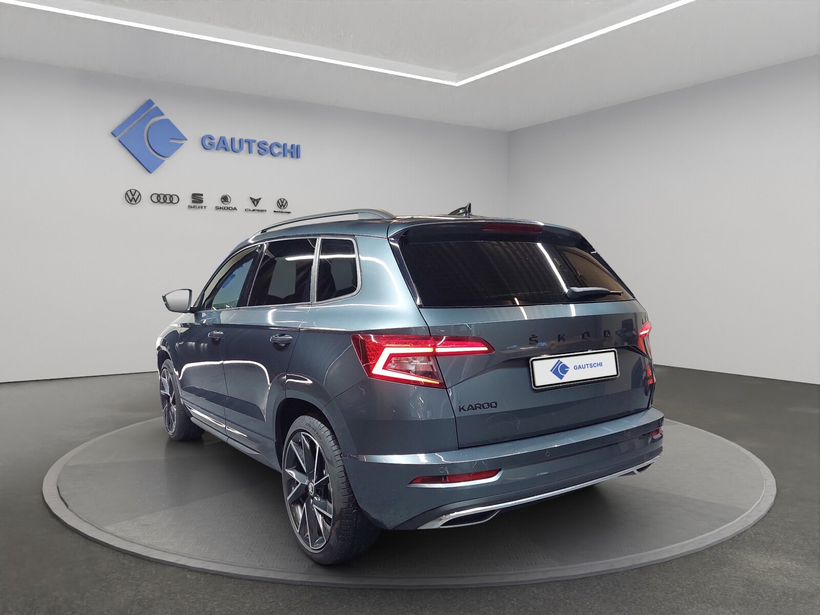 SKODA Karoq 2.0 TSI SportLine 4x4 DSG, Benzin, Occasion / Gebraucht, Automatik - 3