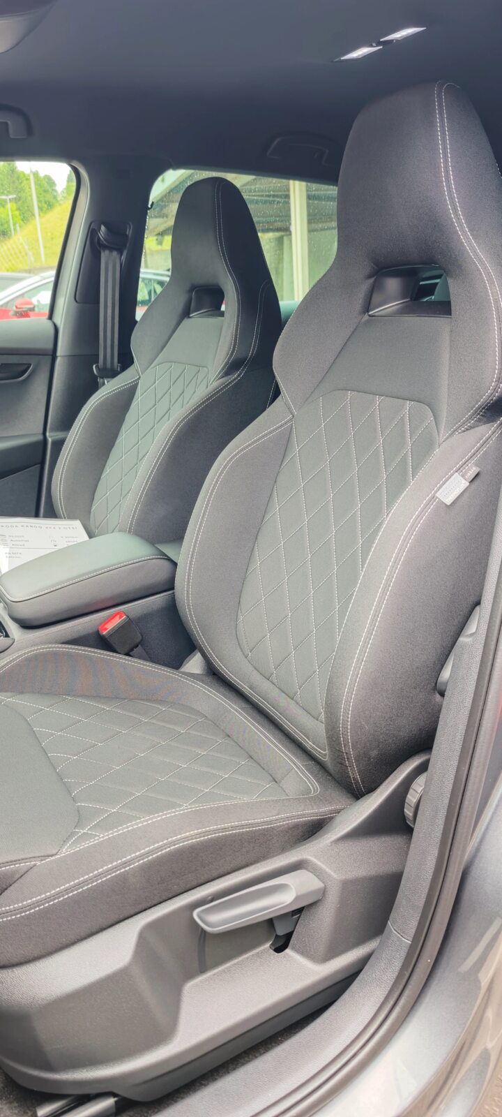 SKODA Karoq 2.0 TSI SportLine 4x4 DSG, Essence, Occasion / Utilisé, Automatique - 6