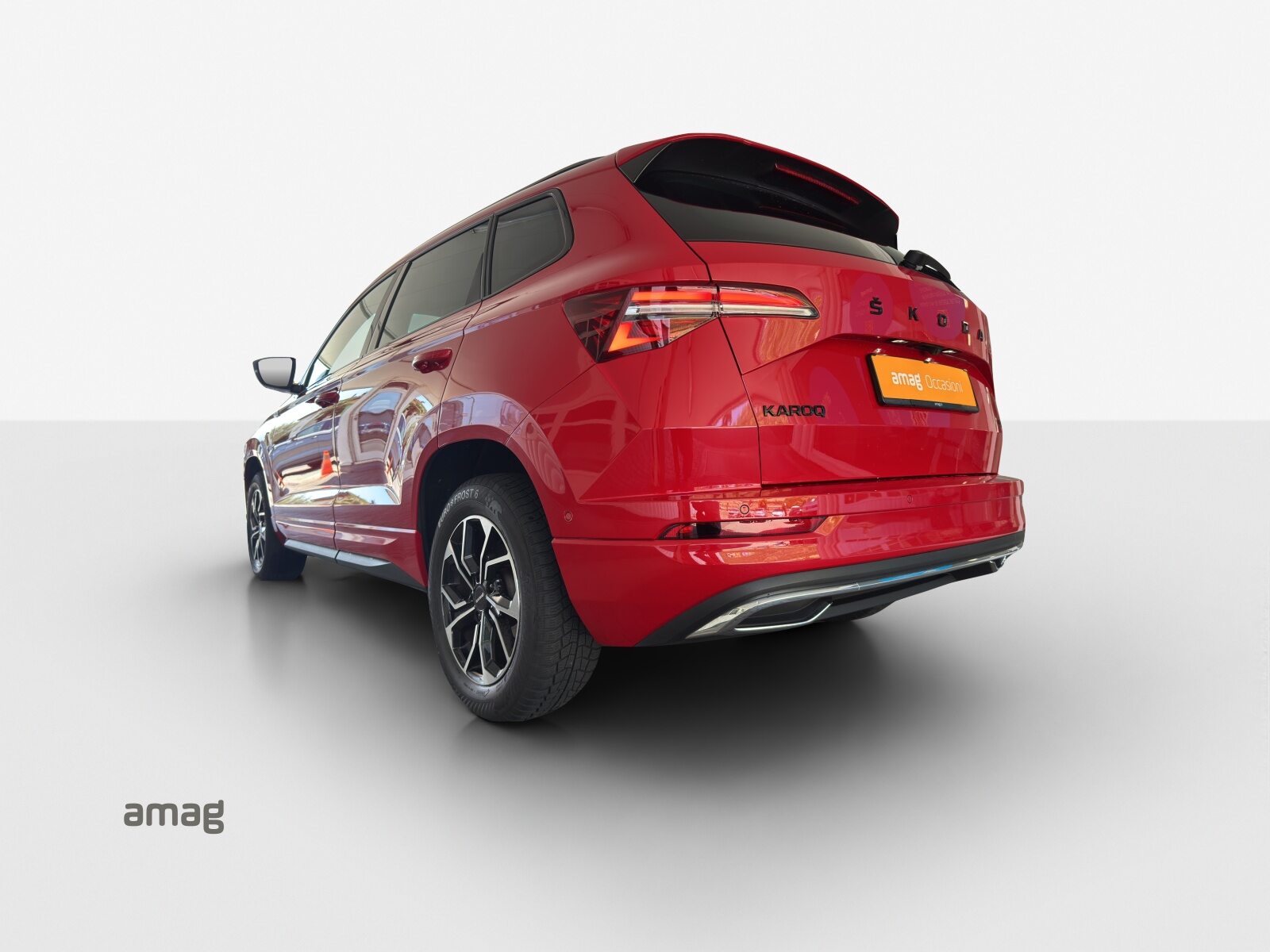 SKODA Karoq SportLine, Benzin, Occasion / Gebraucht, Automatik - 3