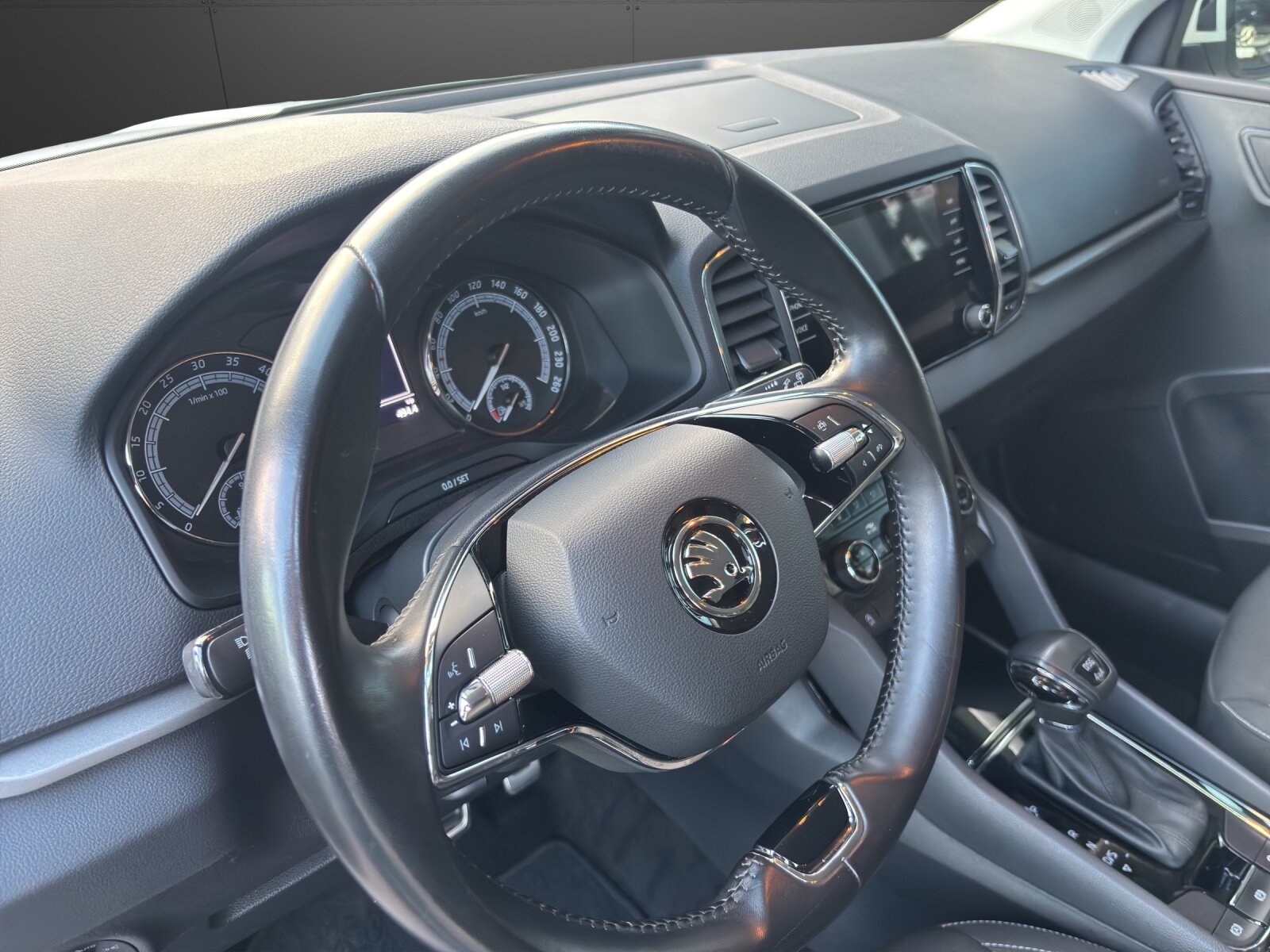 SKODA Karoq 2.0 TDI CR Ambition 4x4 DSG, Diesel, Occasion / Gebraucht, Automatik - 5