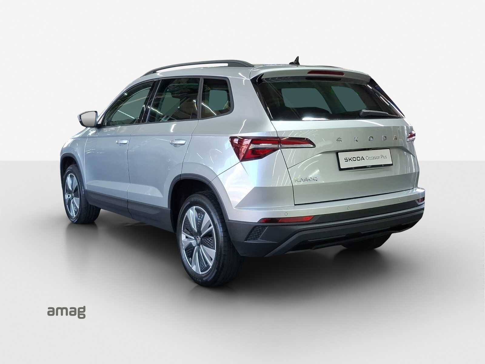SKODA Karoq Ambition, Petrol, Second hand / Used, Manual - 3