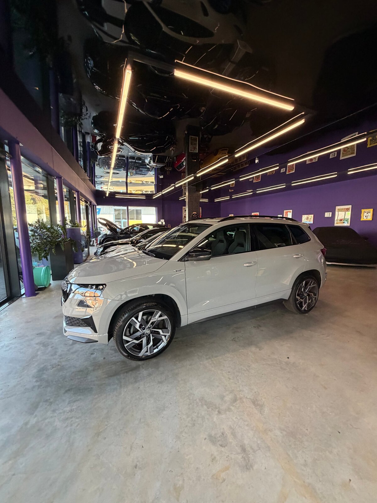 SKODA Karoq 2.0 TSI SportLine 4x4 DSG, Benzin, Occasion / Gebraucht, Automatik - 2