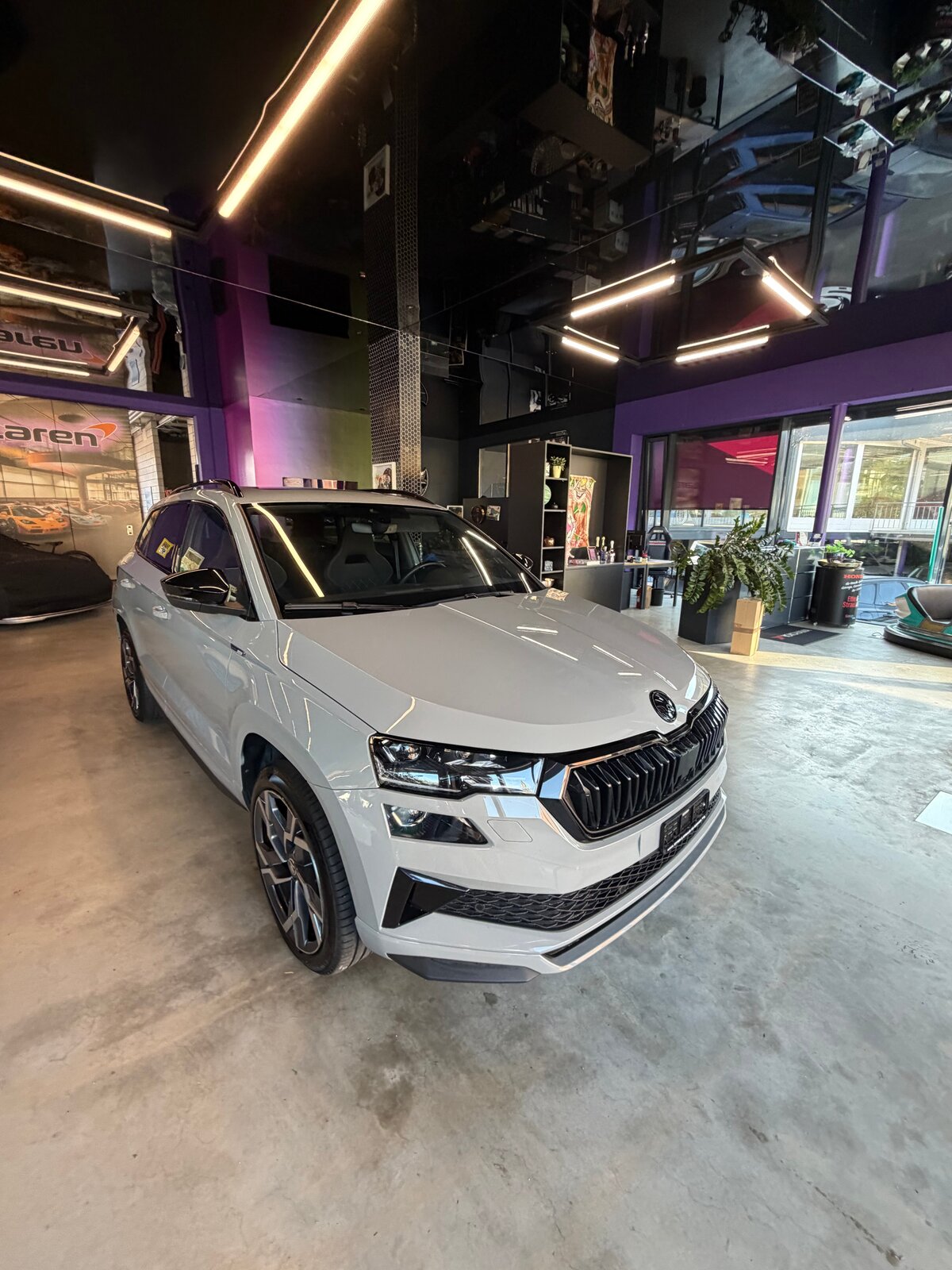 SKODA Karoq 2.0 TSI SportLine 4x4 DSG, Benzin, Occasion / Gebraucht, Automatik - 4