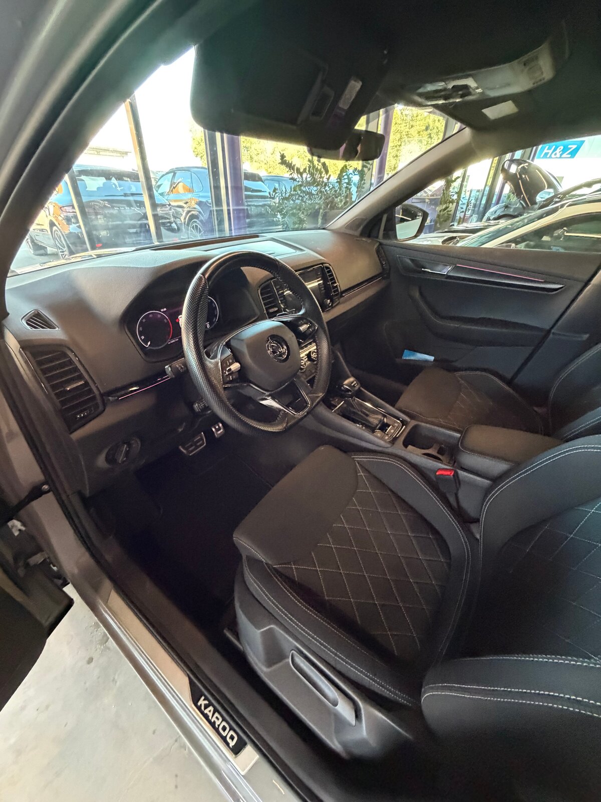 SKODA Karoq 2.0 TSI SportLine 4x4 DSG, Benzin, Occasion / Gebraucht, Automatik - 5