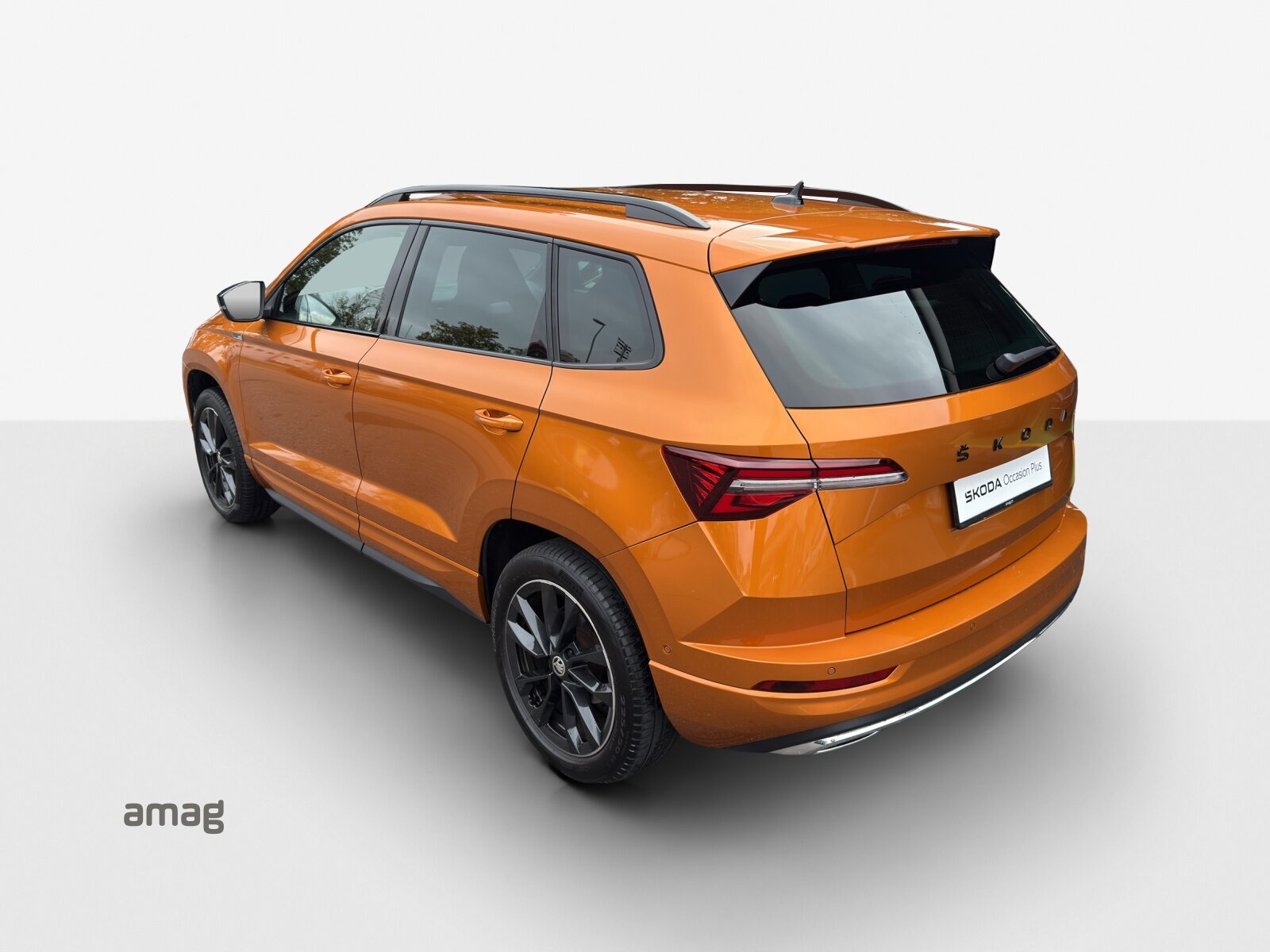 SKODA Karoq SportLine, Petrol, Second hand / Used, Automatic - 3