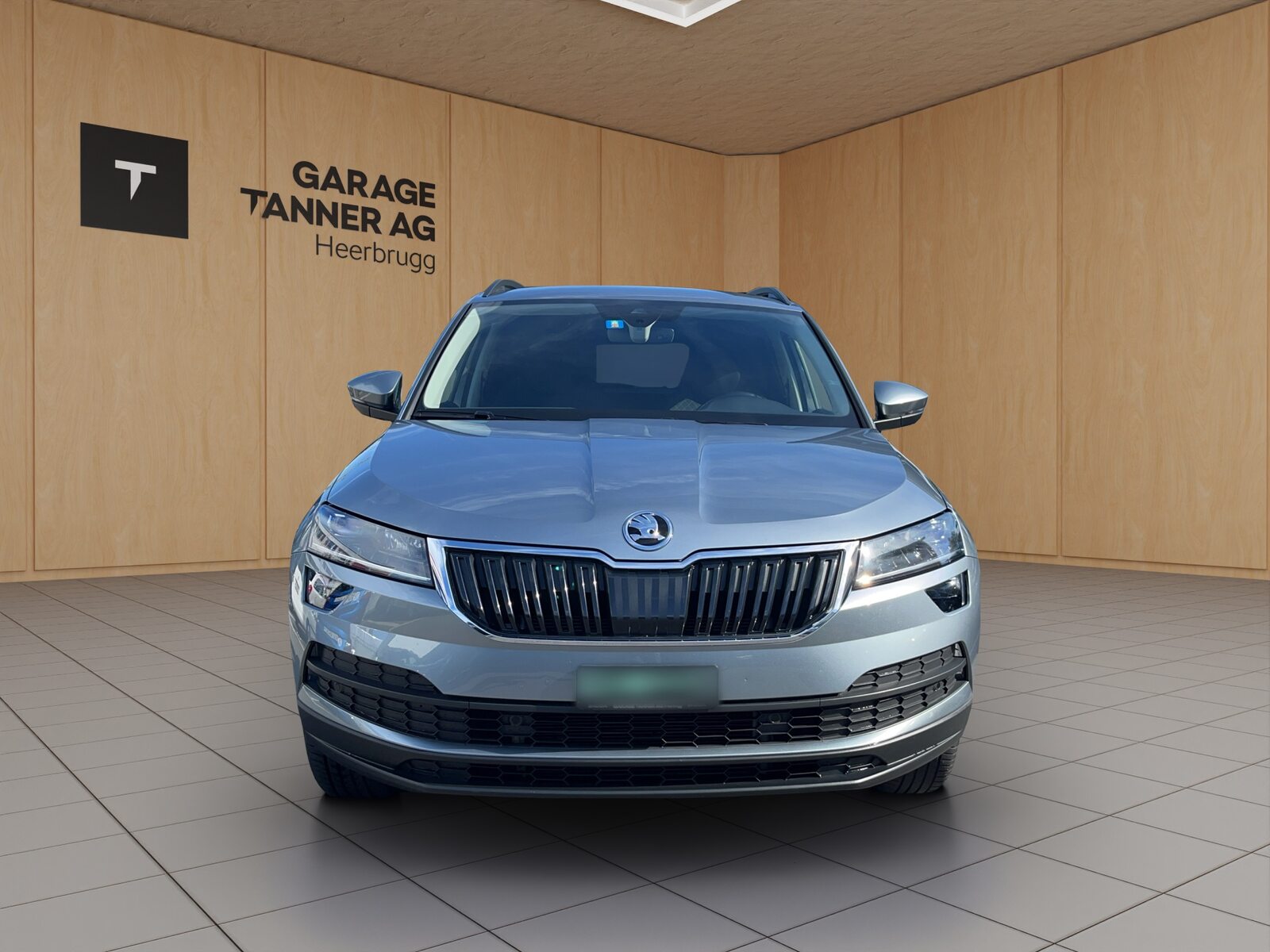 SKODA KAROQ Ambition, Petrol, Second hand / Used, Automatic - 2