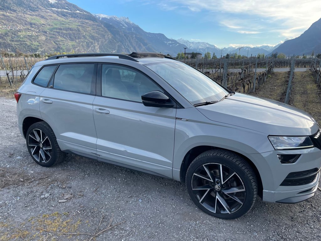 SKODA KAROQ 2.0 TSI SportLine 4x4 DSG, Petrol, Second hand / Used, Automatic - 4