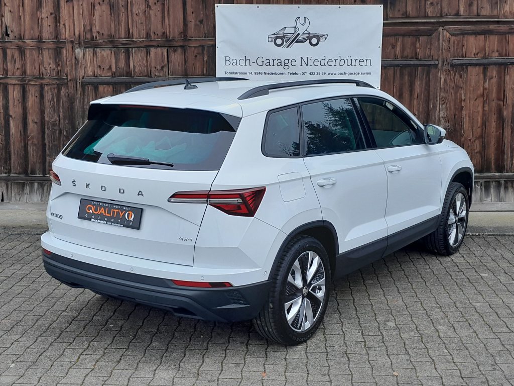 SKODA KAROQ 2.0 TDI SportLine 4x4 DSG, Diesel, Occasion / Gebraucht, Automatik - 2
